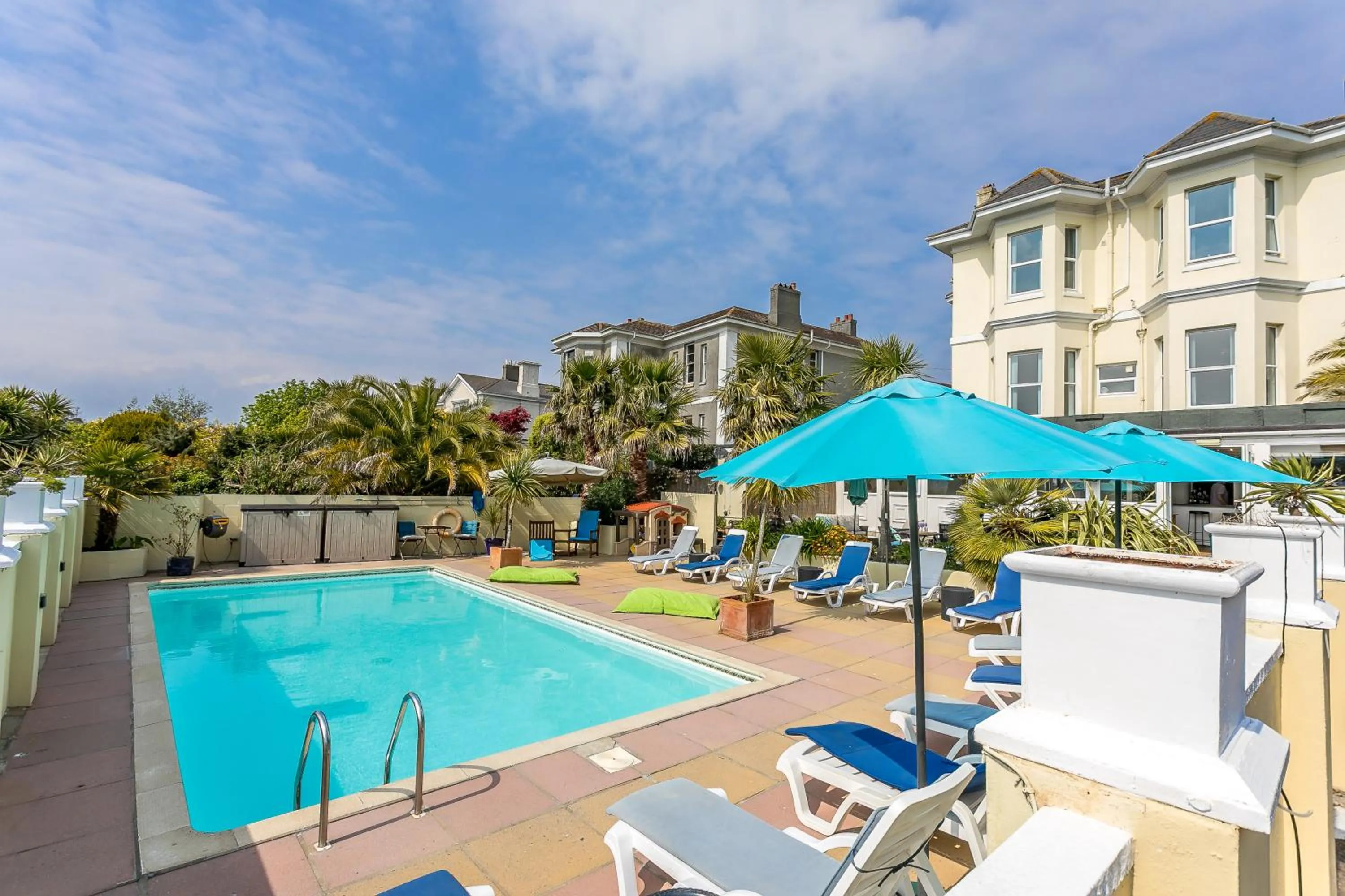 Pool view in The Cimon