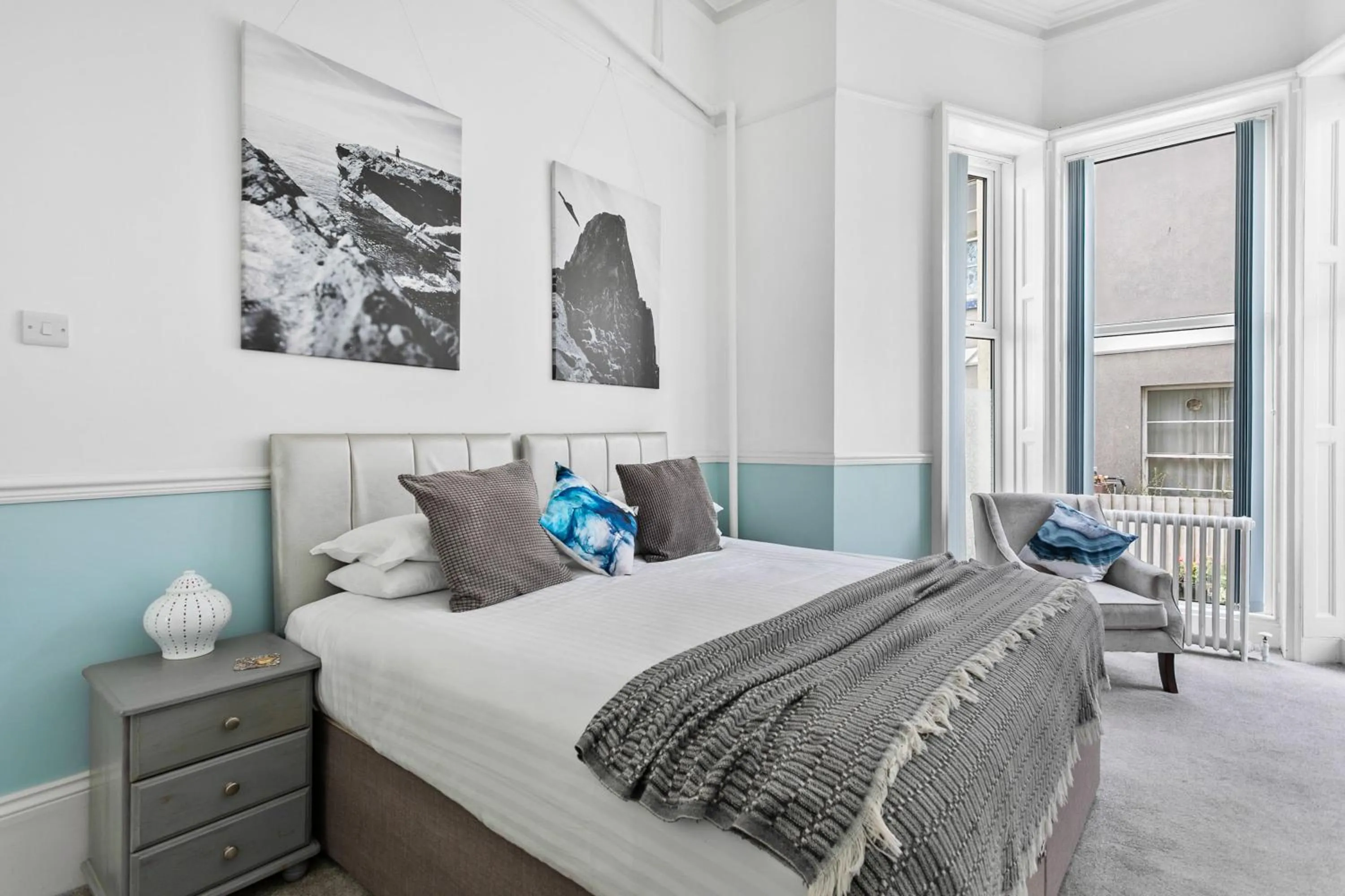 Bedroom, Bed in The Cimon