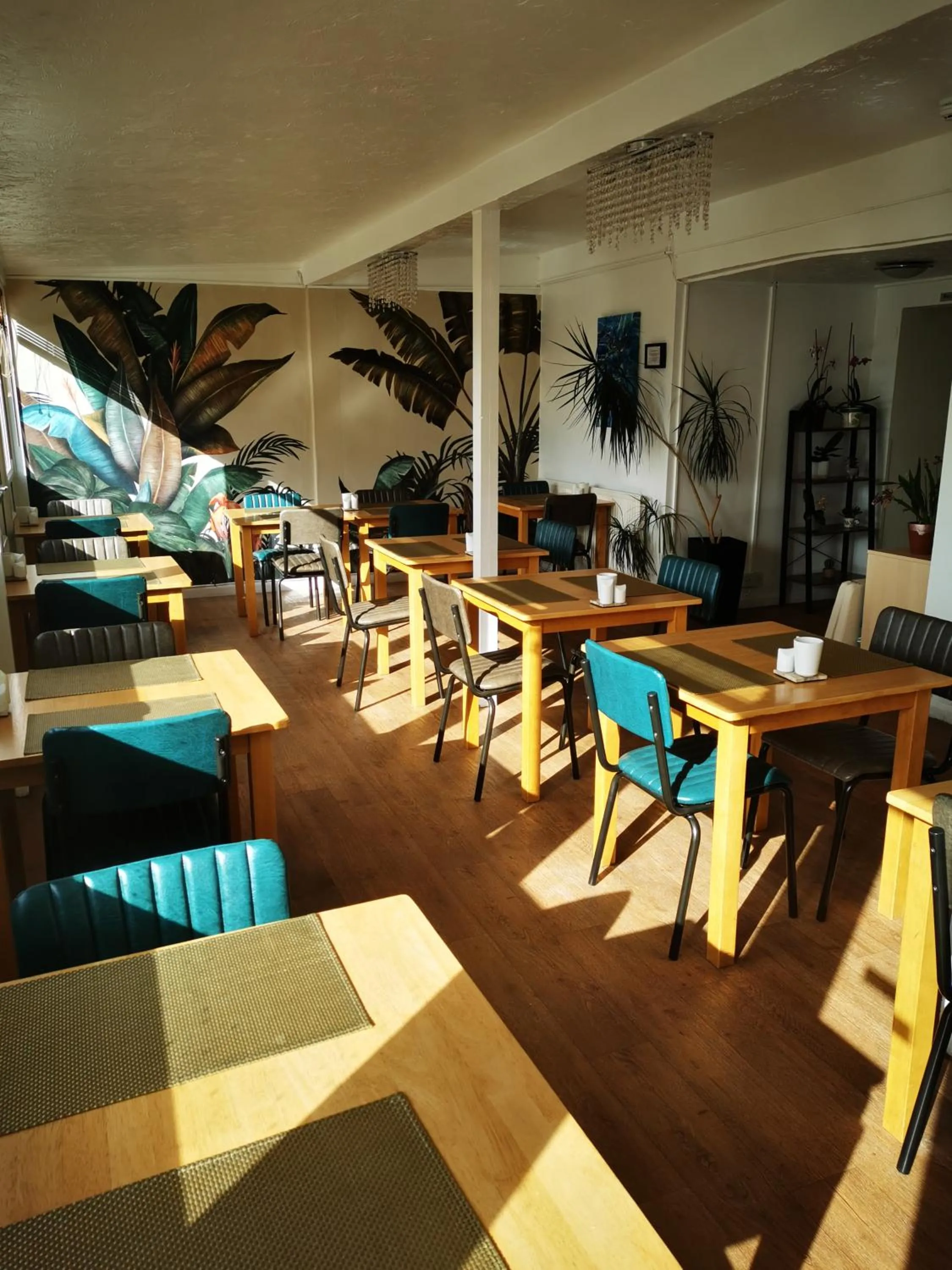 Dining area in The Cimon
