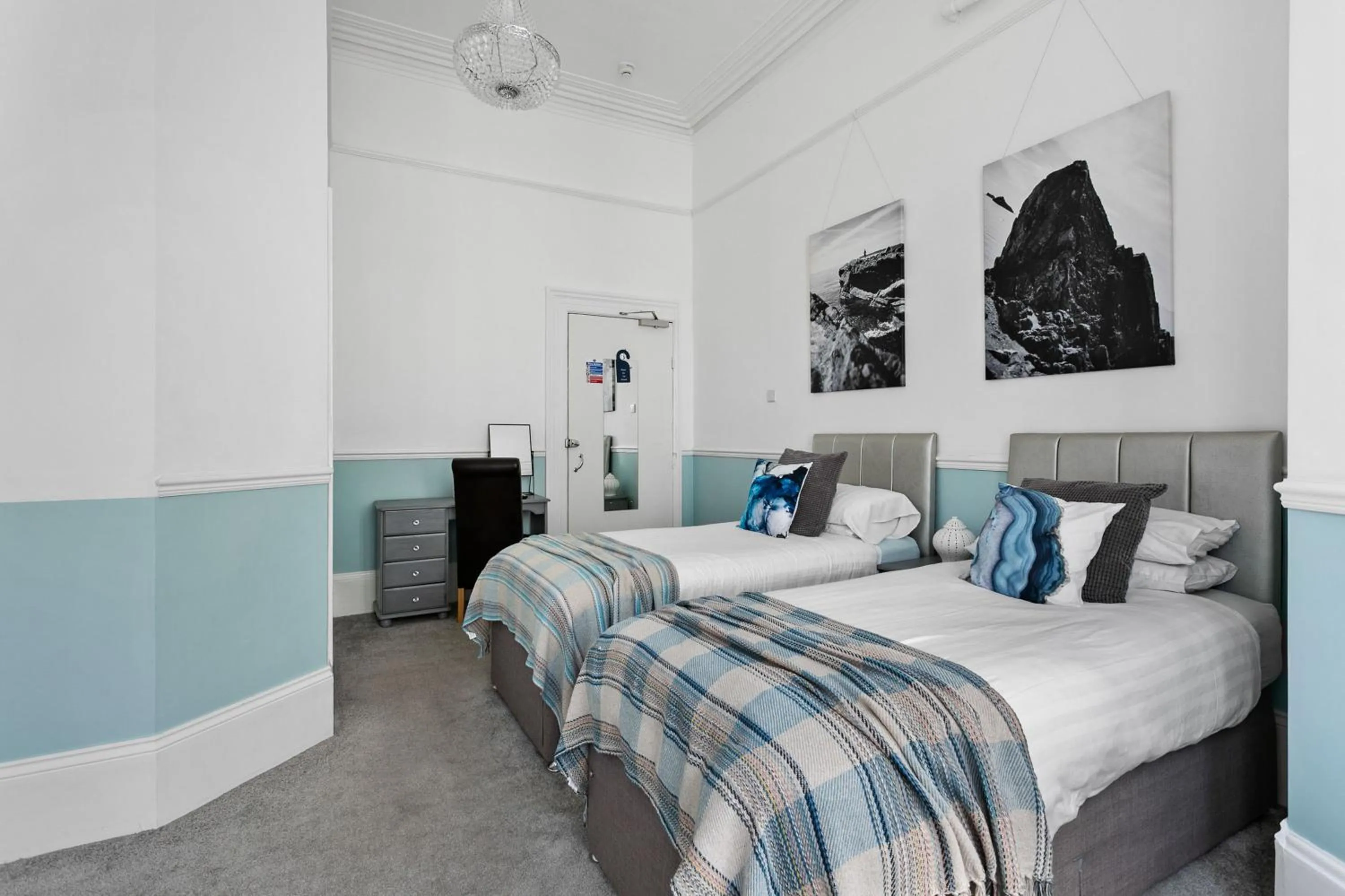 Bedroom, Bed in The Cimon