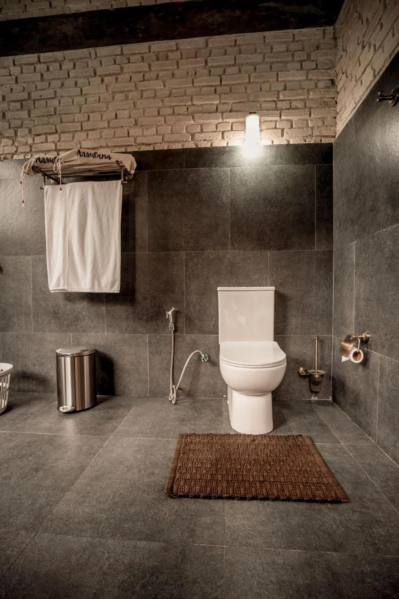 Toilet in Arsulana Eco Lodge & Spa