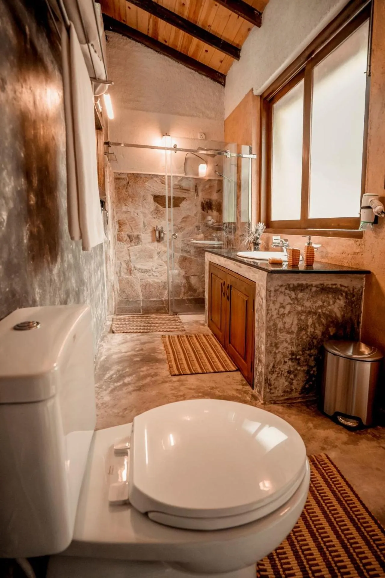 Shower in Arsulana Eco Lodge & Spa