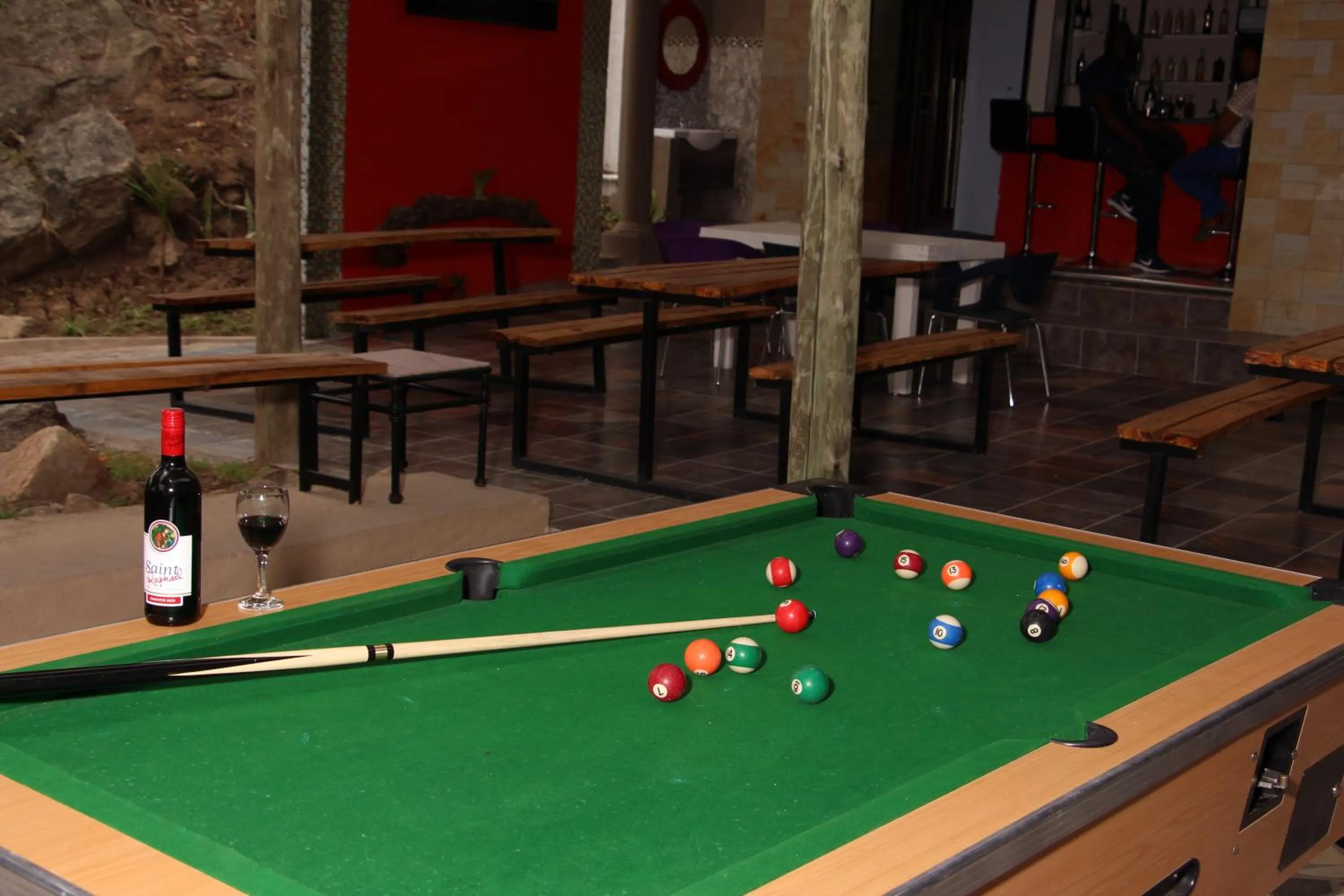 Restaurant/places to eat in View Inn Exclusive Lodge