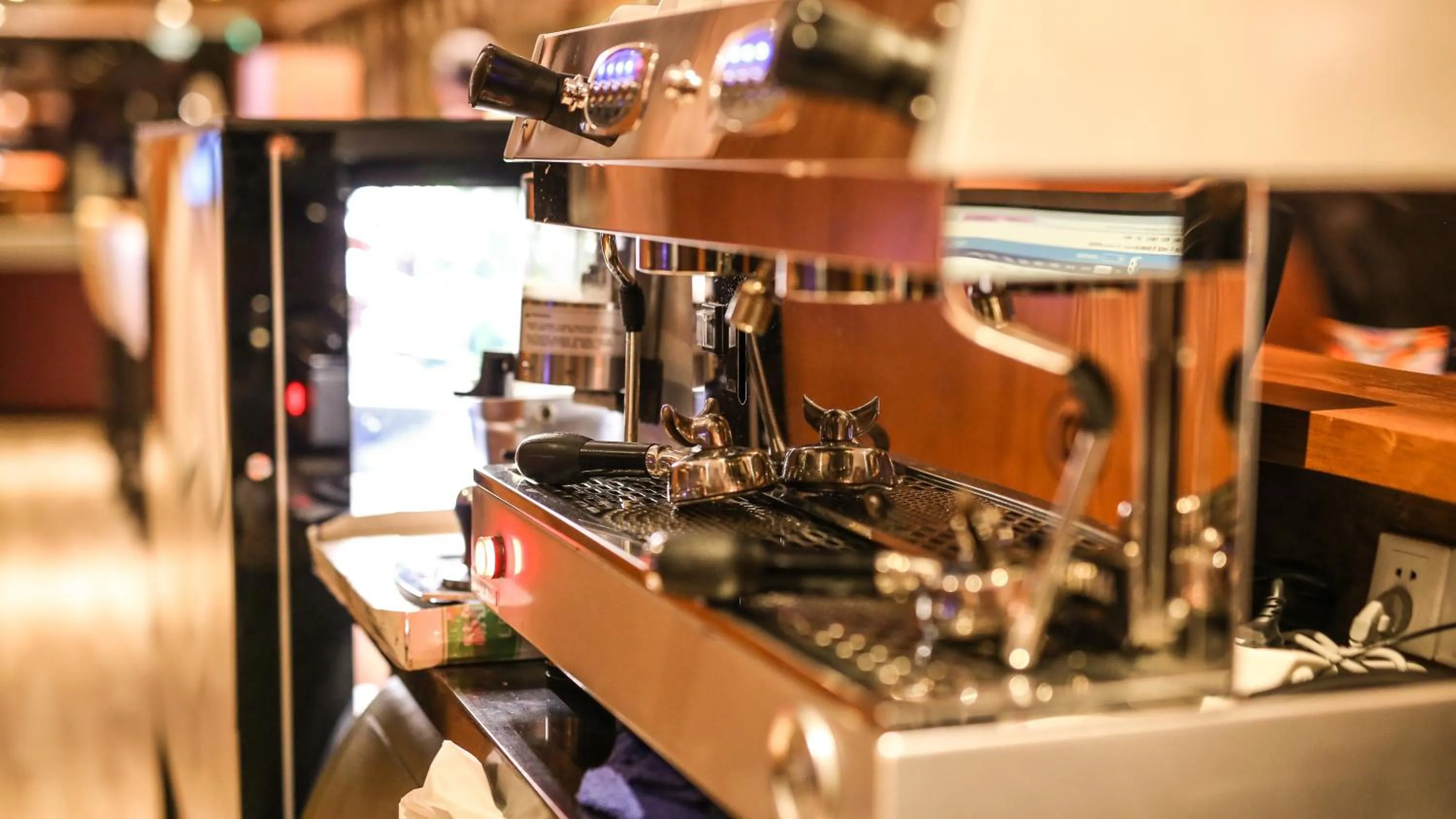 Restaurant/places to eat in SSAW Boutique Hotel Shanghai Yilin