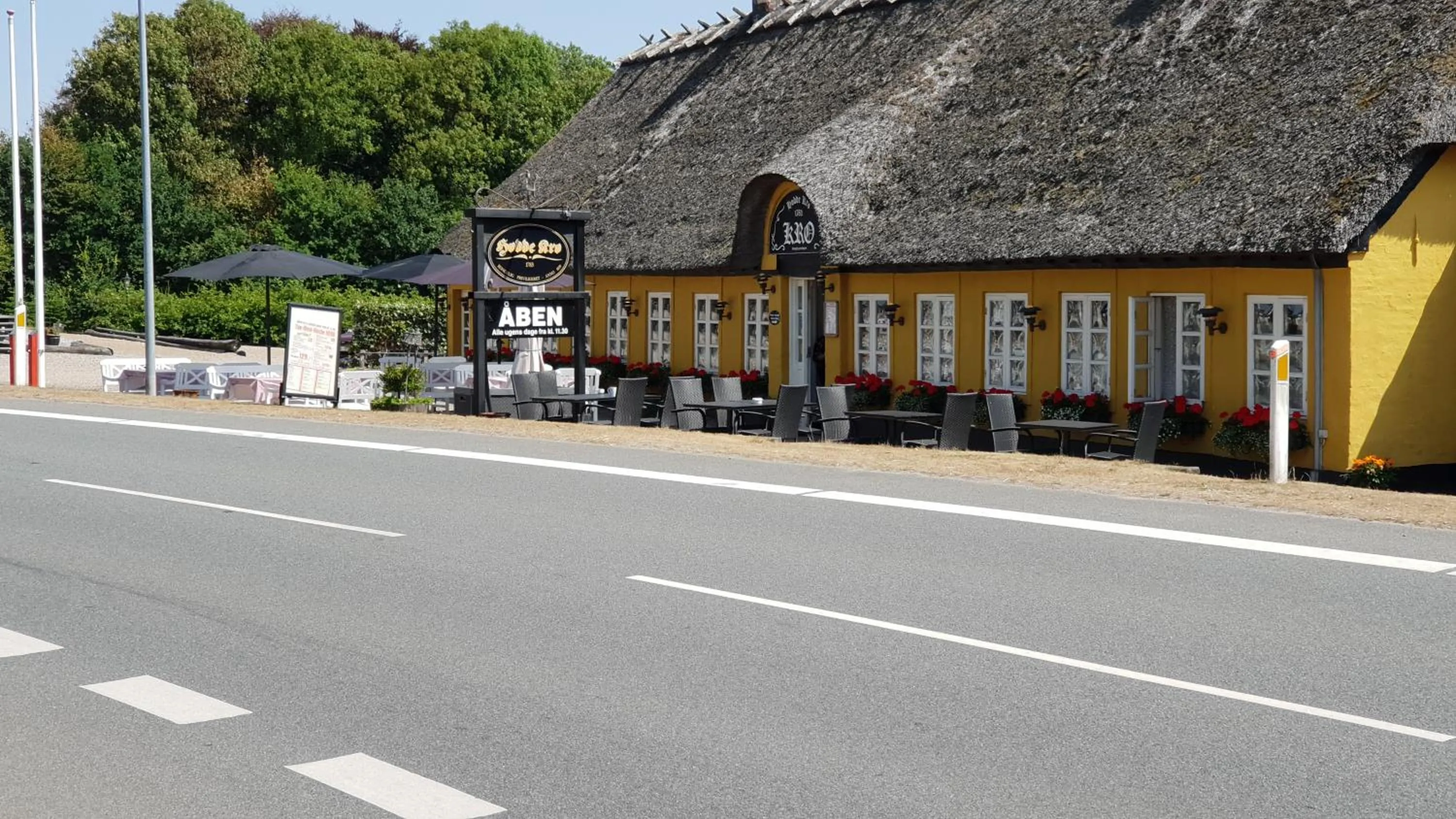 Facade/entrance in Hodde Kro