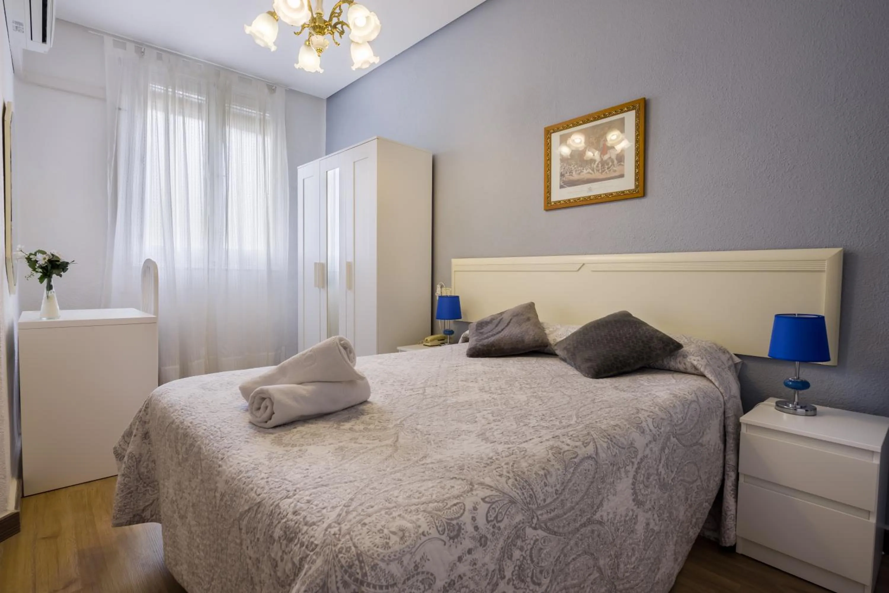 Hostal Valencia Madrid