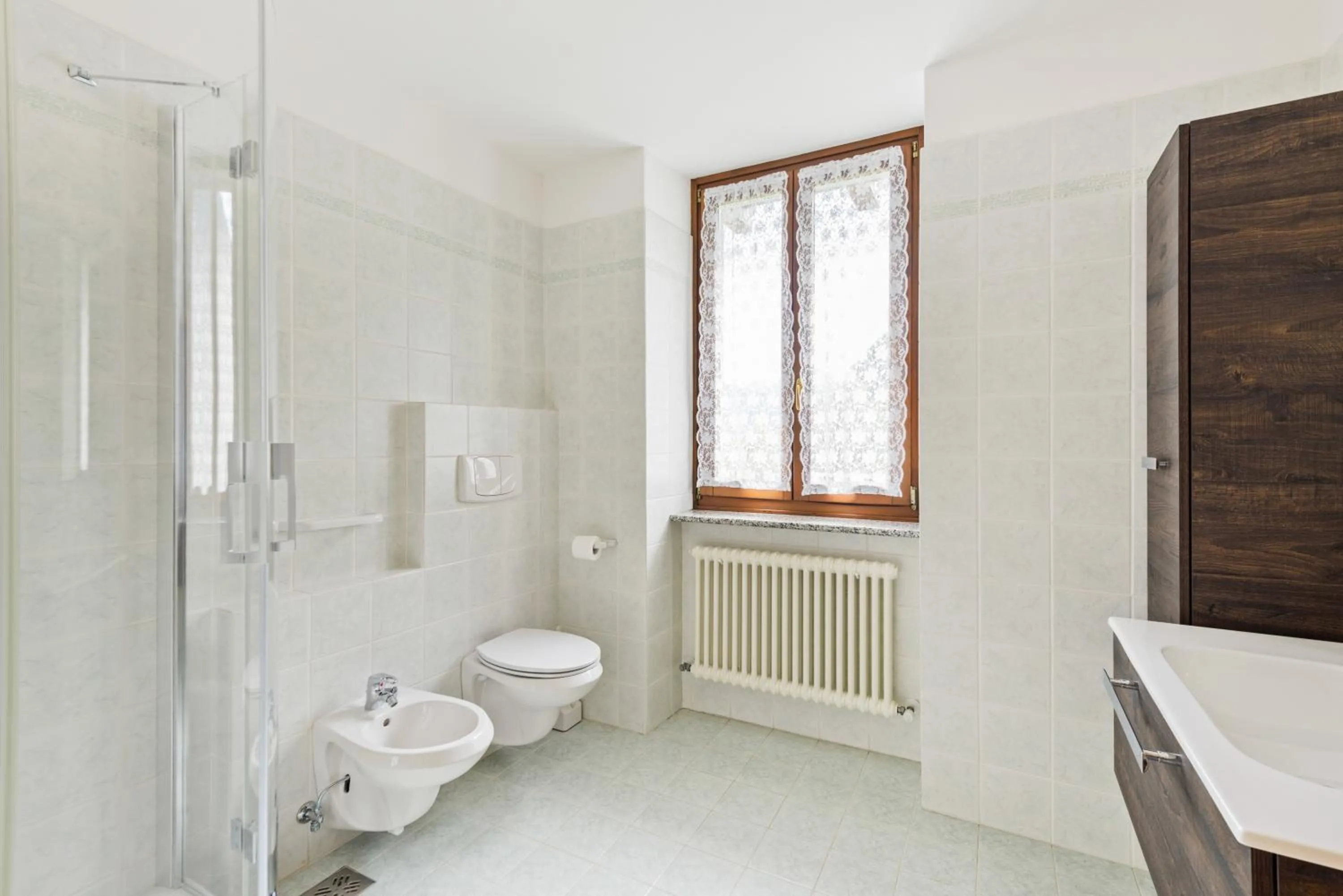 Shower in Casa Elena