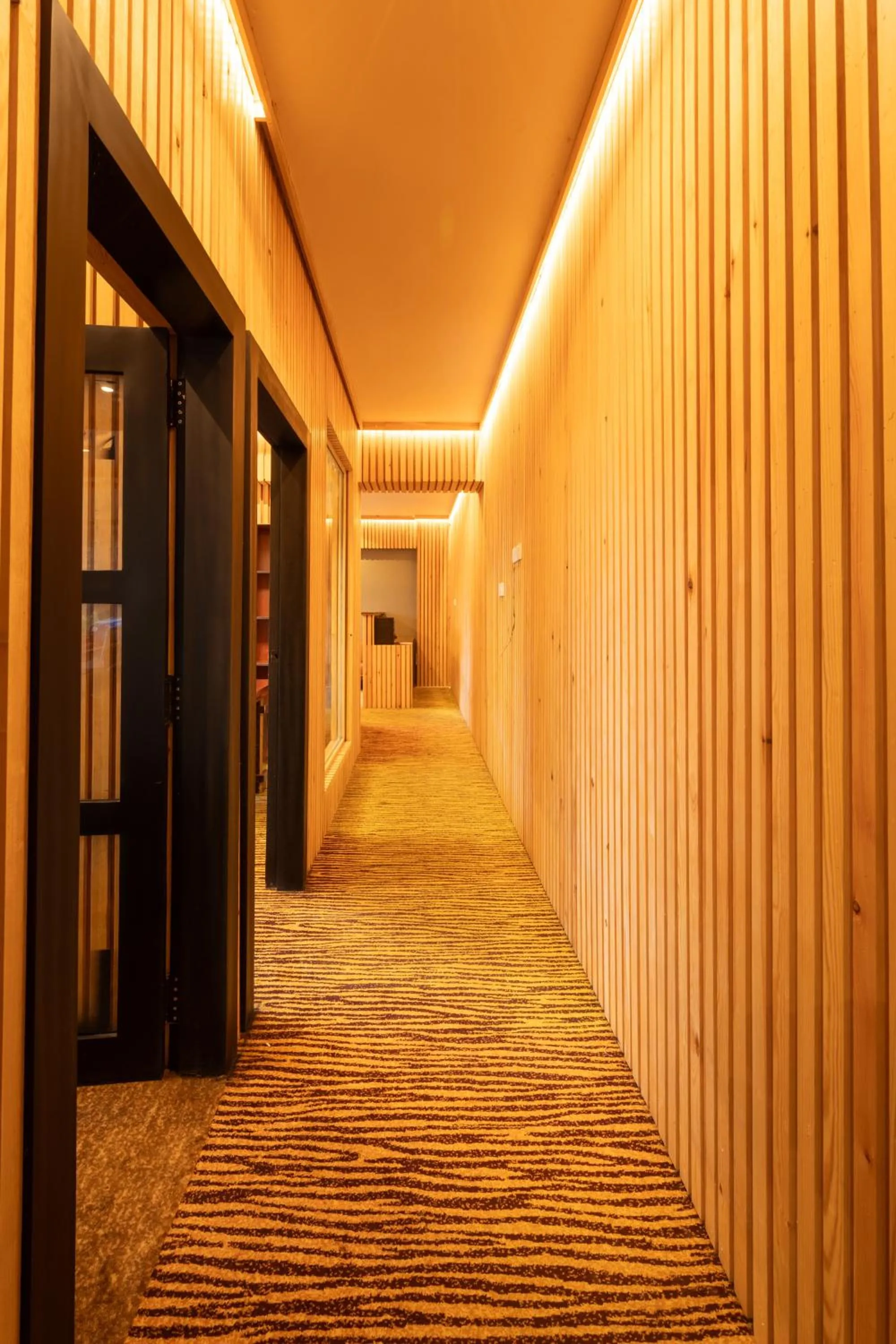 Decorative detail in Serene Kandy