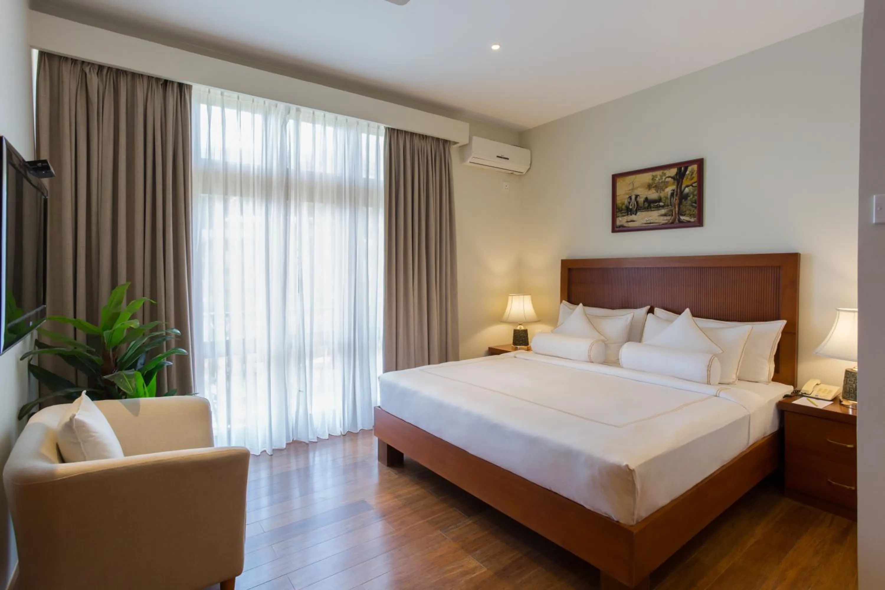 Bedroom, Bed in Serene Kandy