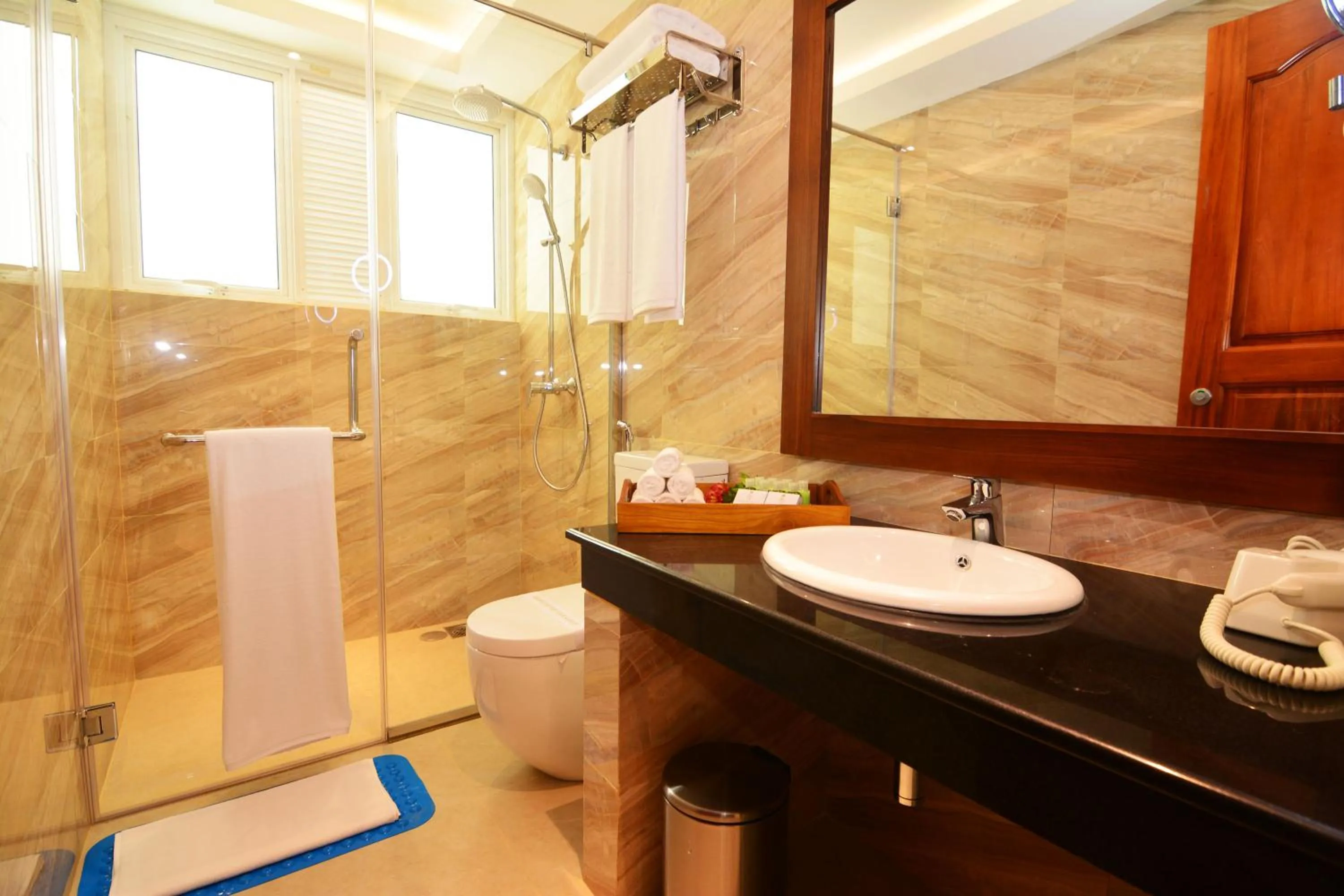 Bathroom in Serene Kandy