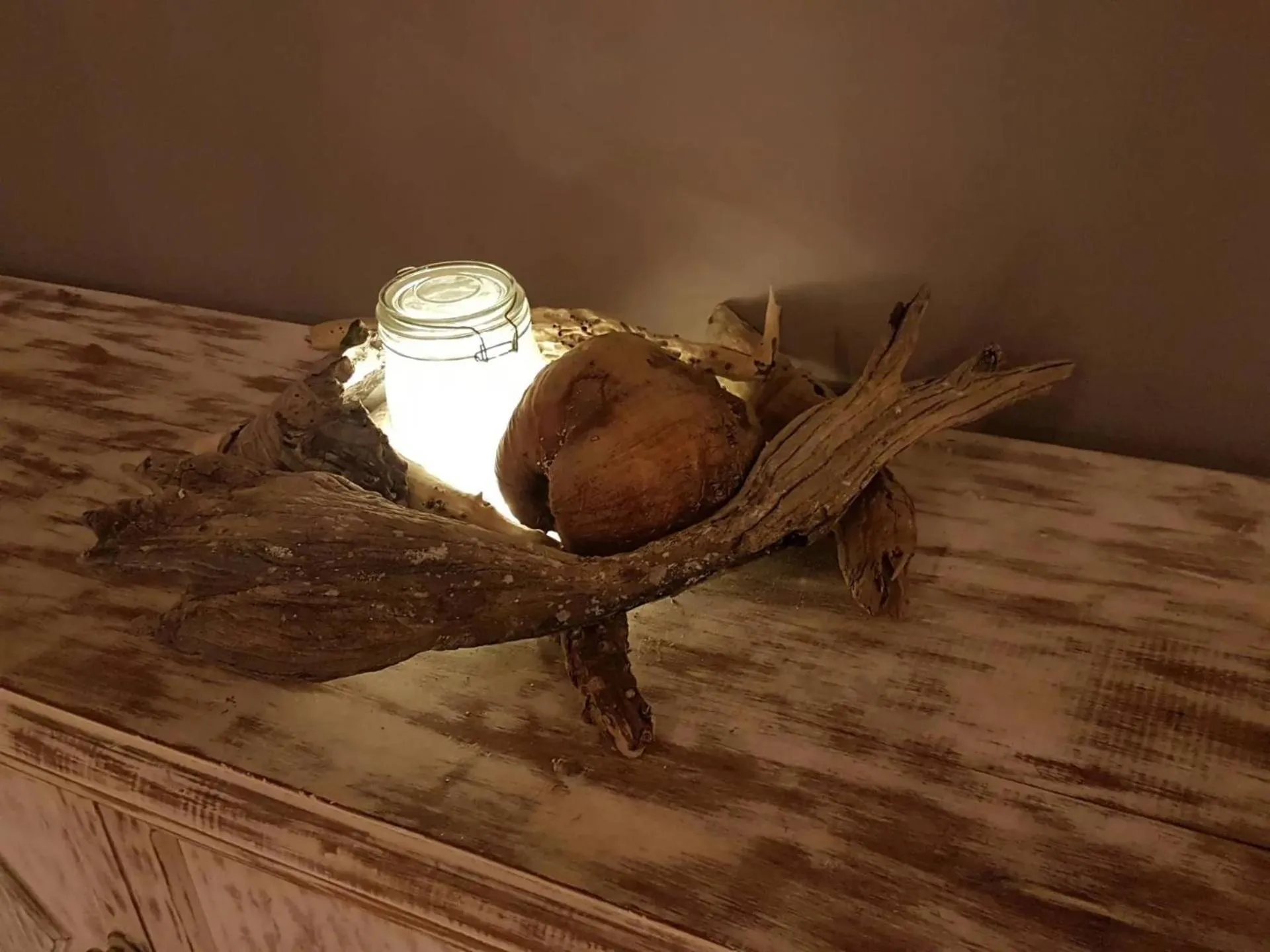 Decorative detail in Life Resort St. Thomas Royal Palm