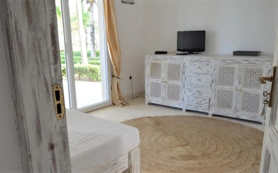 TV and multimedia, Bed in Life Resort St. Thomas Royal Palm