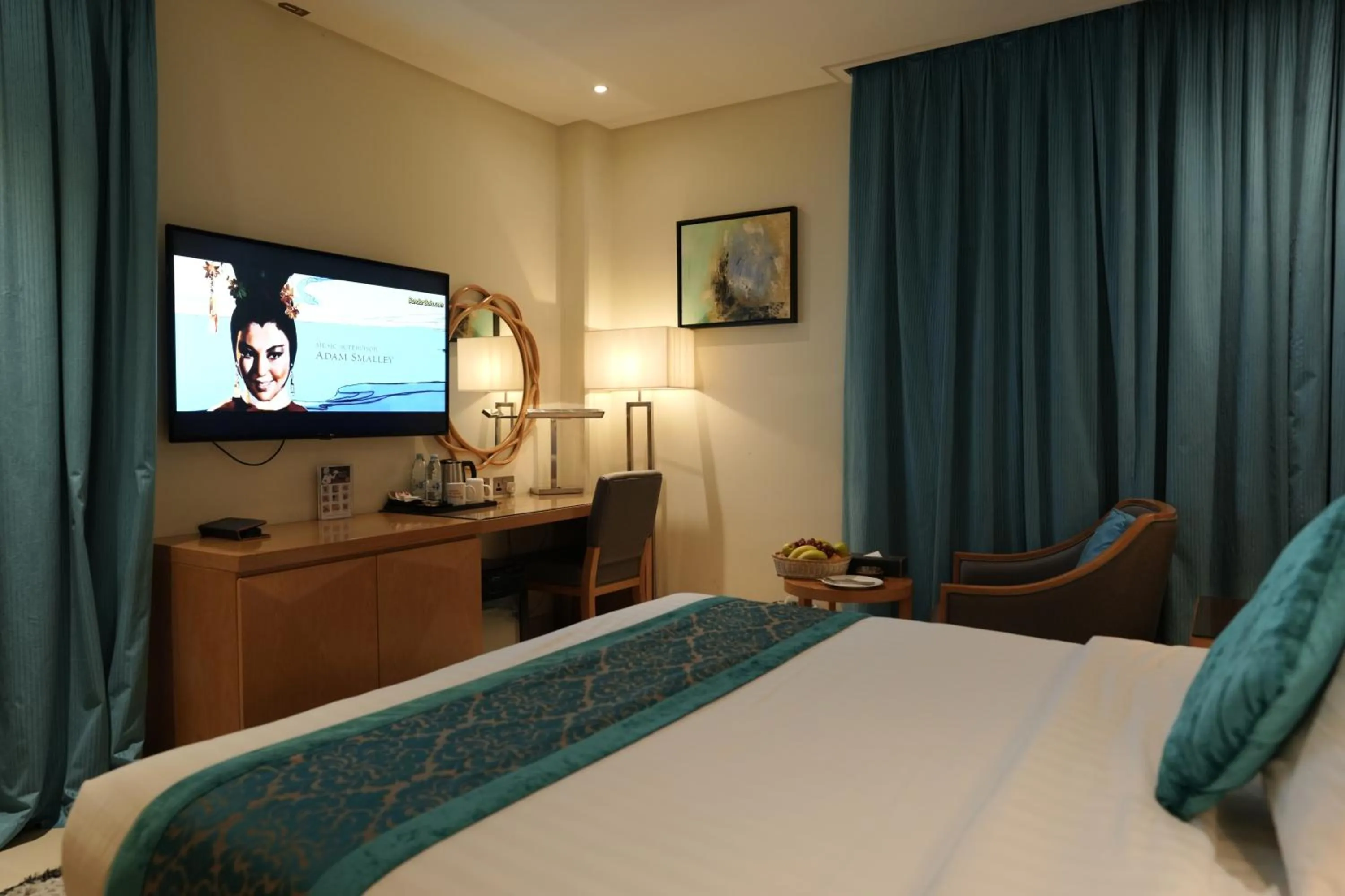 TV and multimedia, Bed in Meshal Hotel
