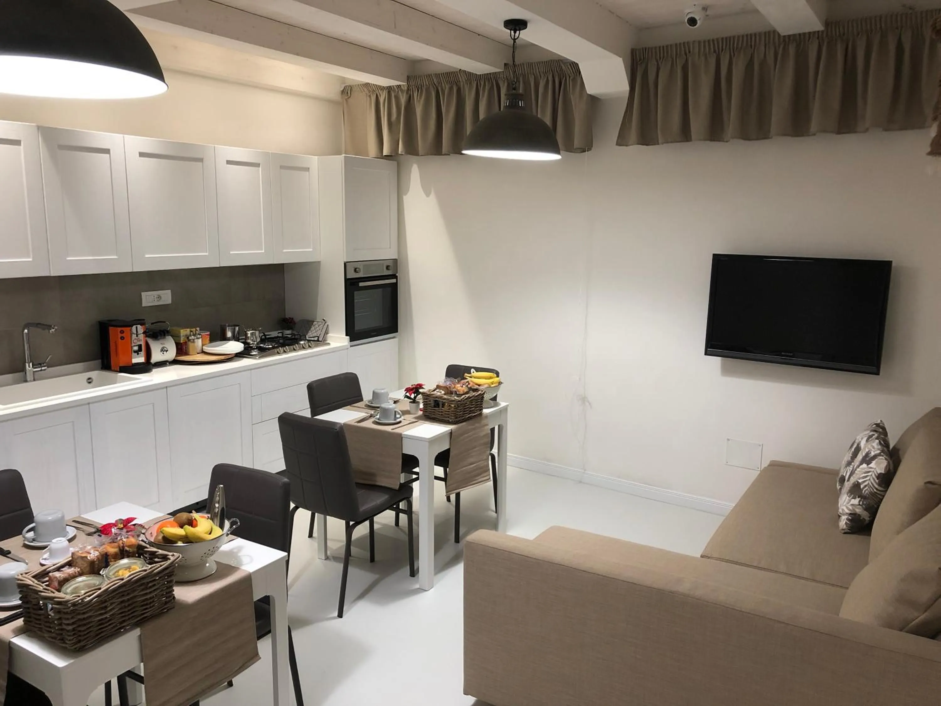 Breakfast in Edera e Camelie