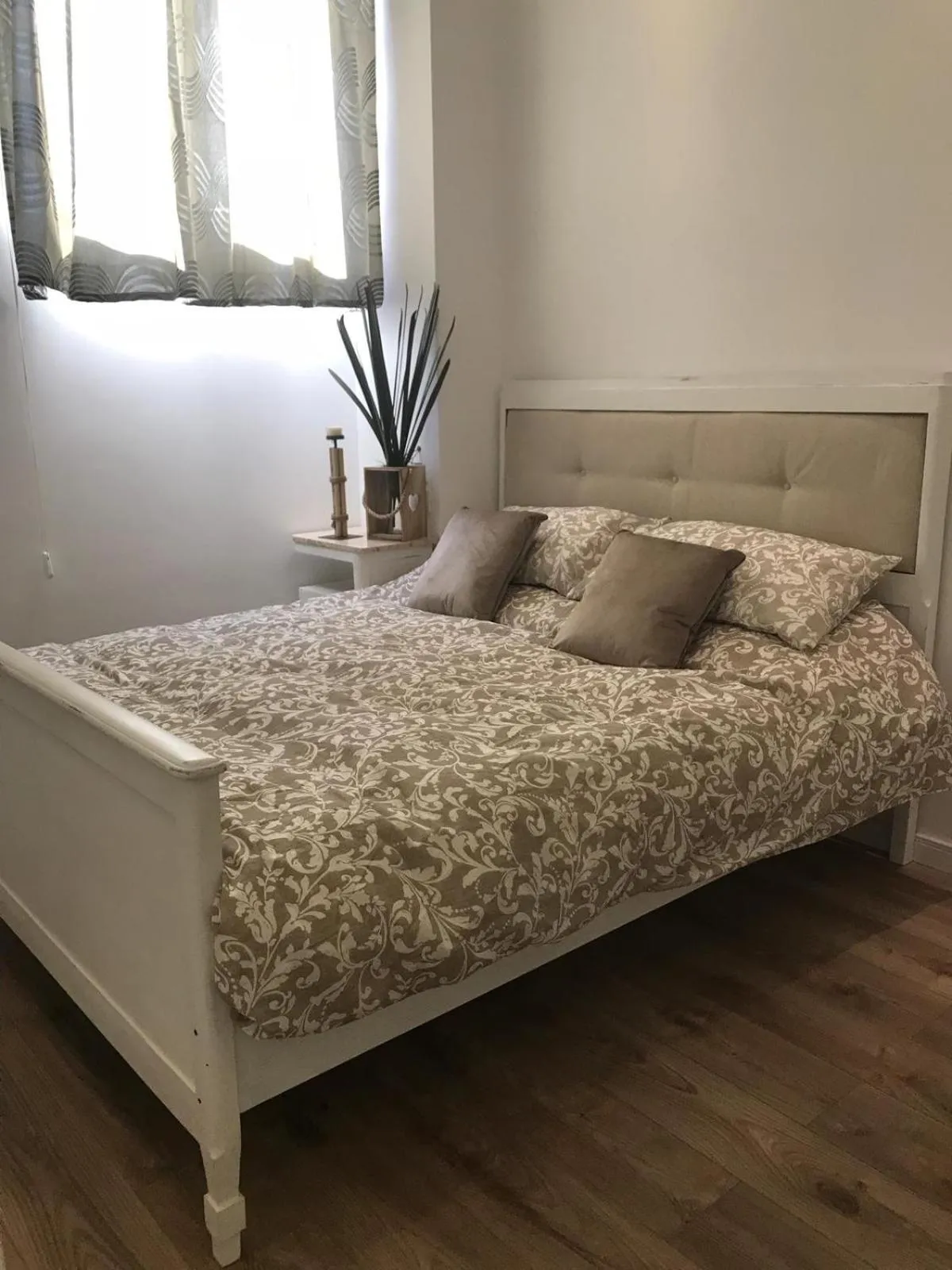 Bed in Edera e Camelie