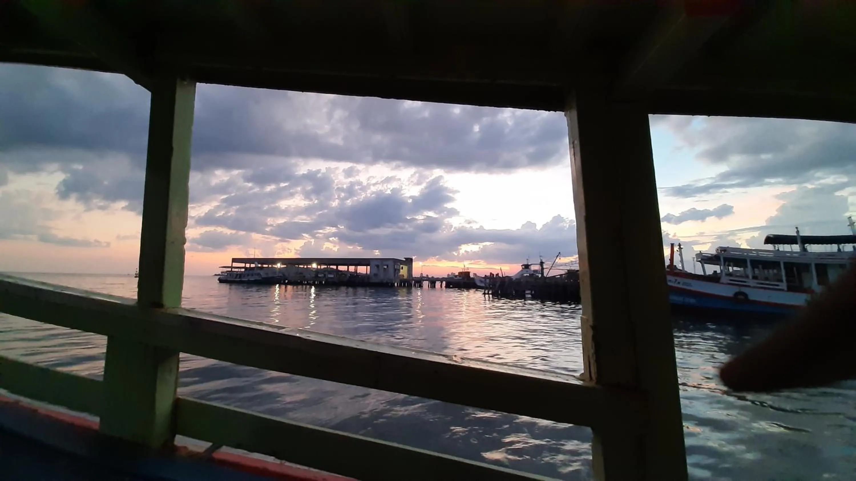 Natural landscape in Runa Group House Samed