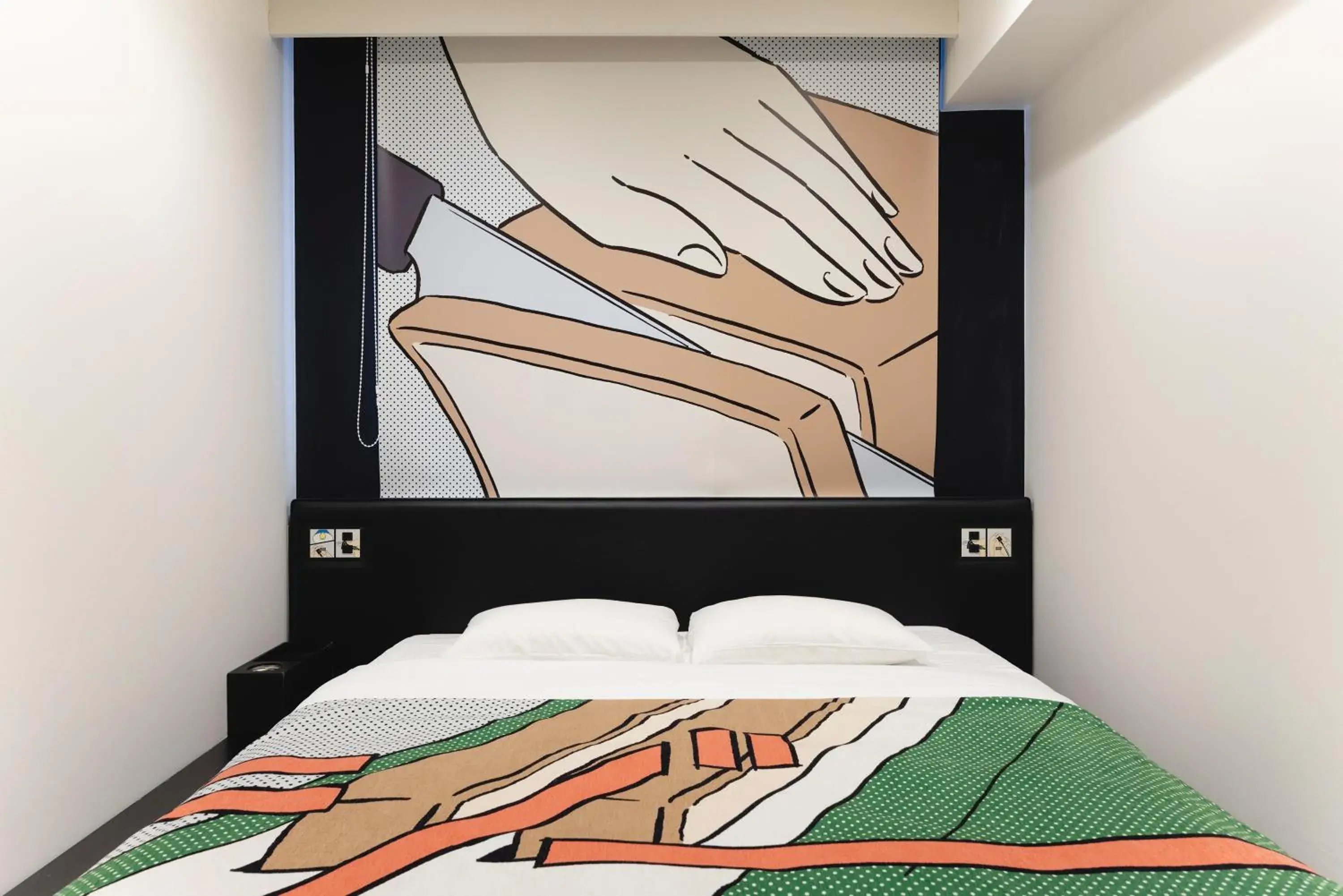 Bed in HOTEL TAVINOS Hamamatsucho Bed in HOTEL TAVINOS Hamamatsucho