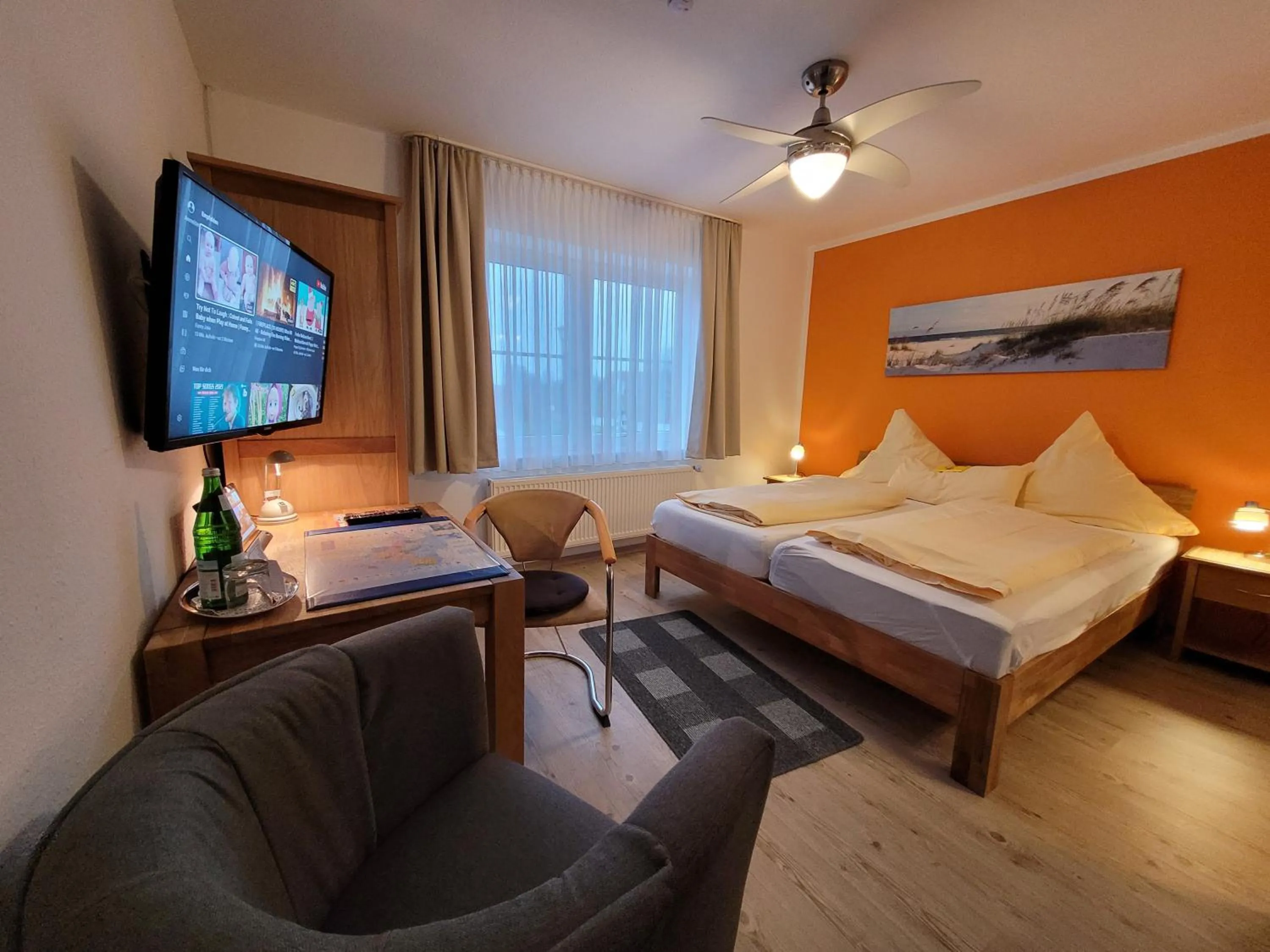 TV and multimedia, Bed in Naturwert Hotel Garni Ursula