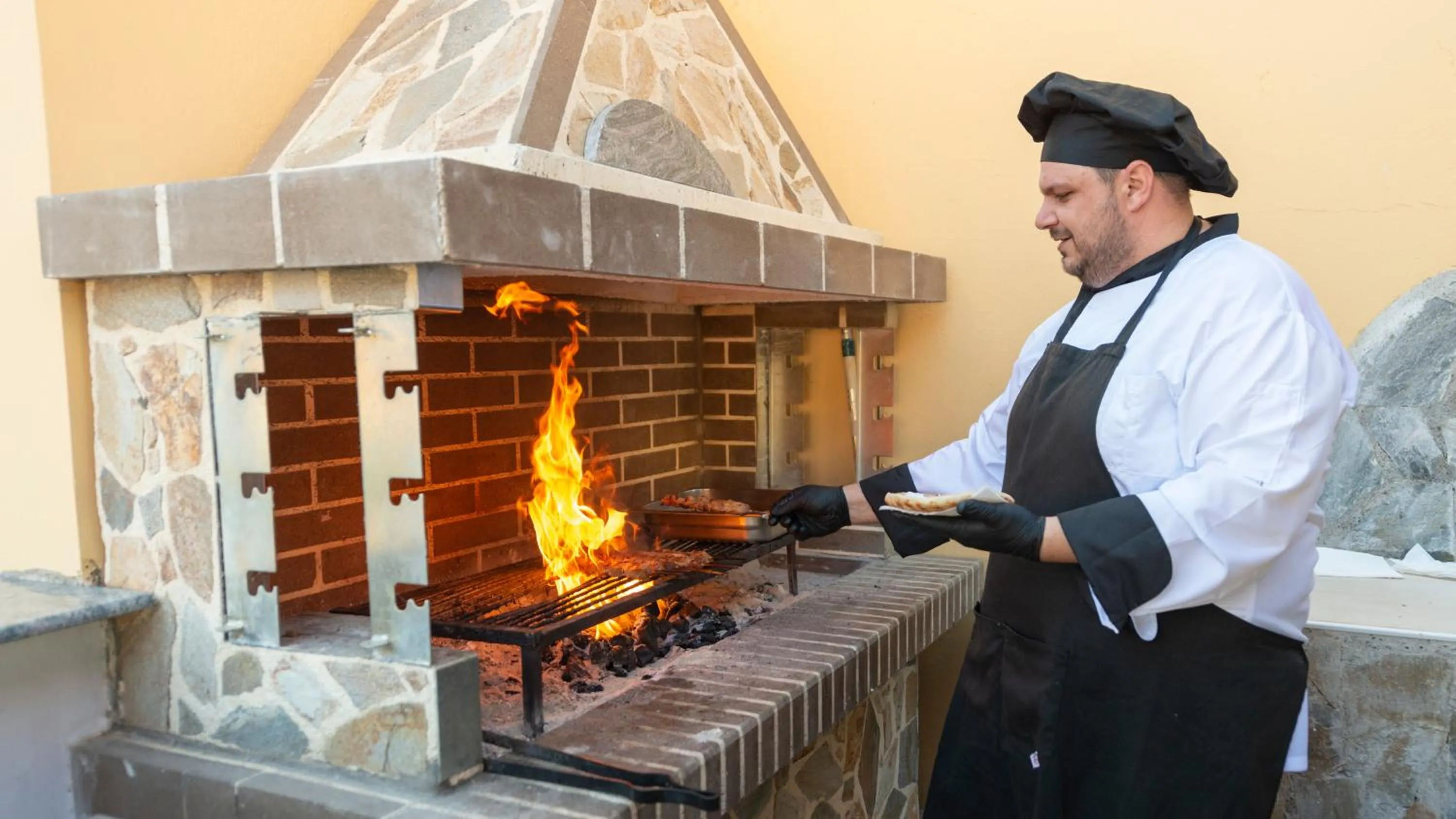 BBQ facilities in Fantasy Hotel