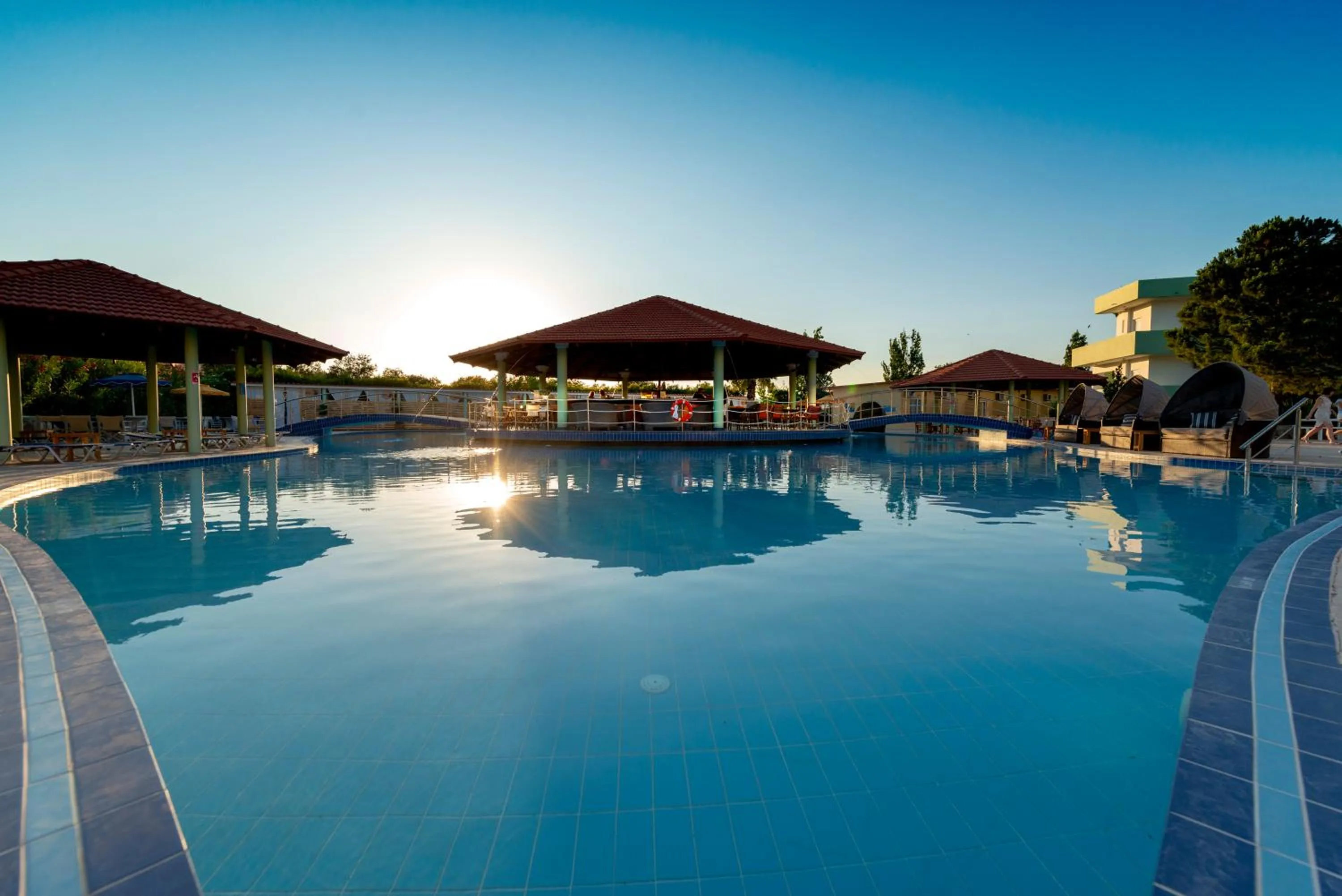 Property building in Fantasy Hotel