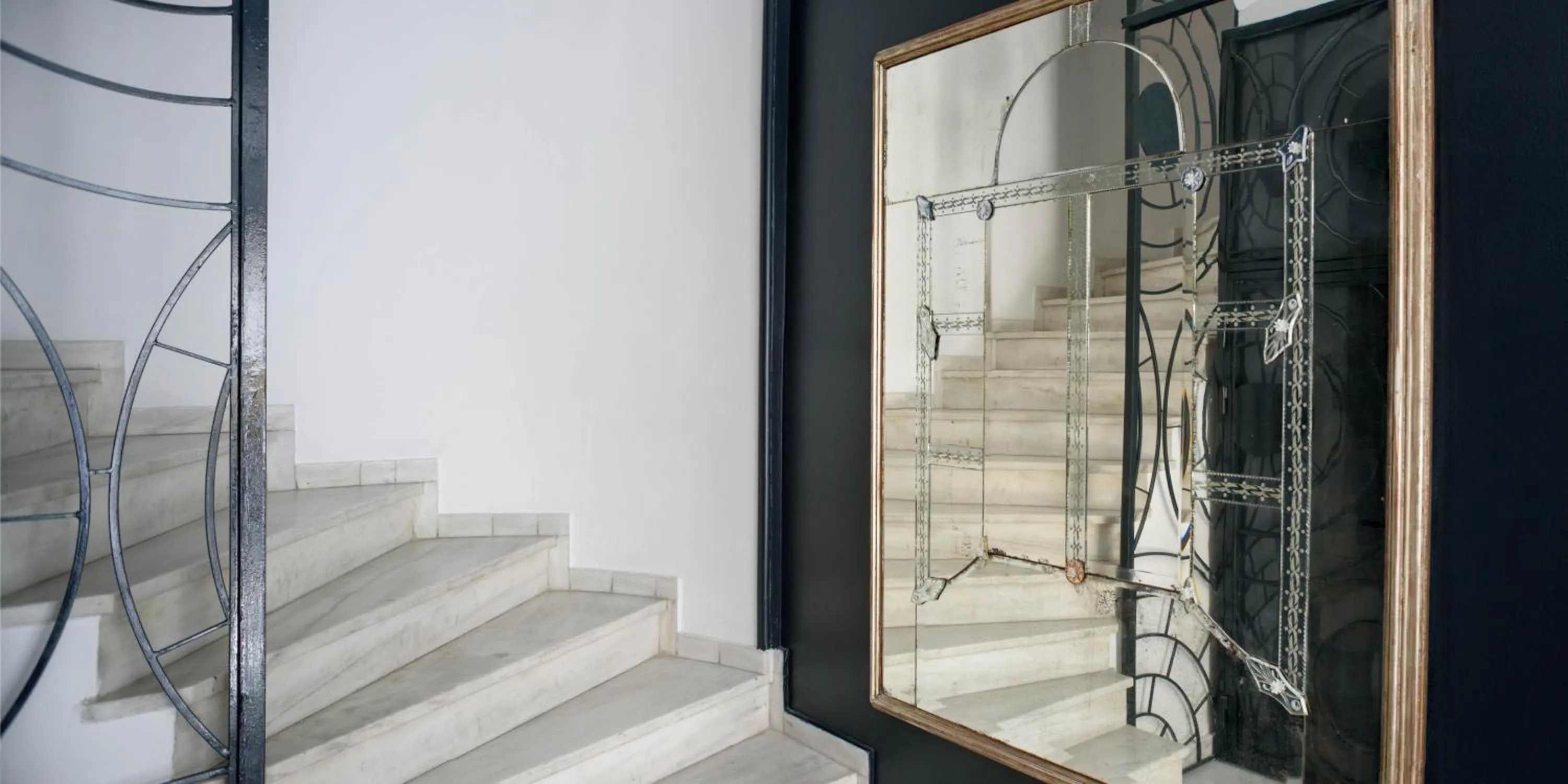 Lobby or reception in Fos Residential Apartments