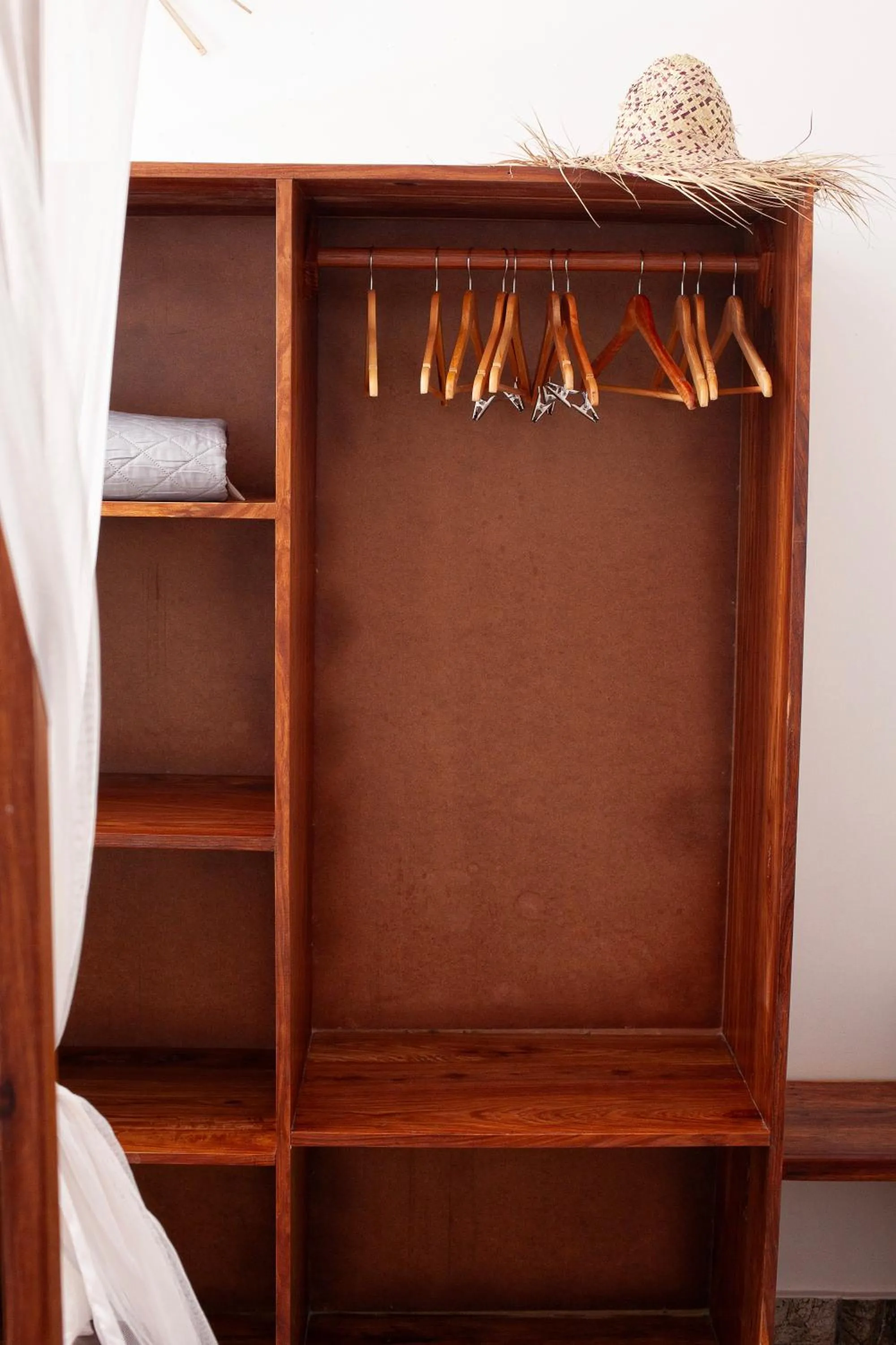 wardrobe in Villa Juliana