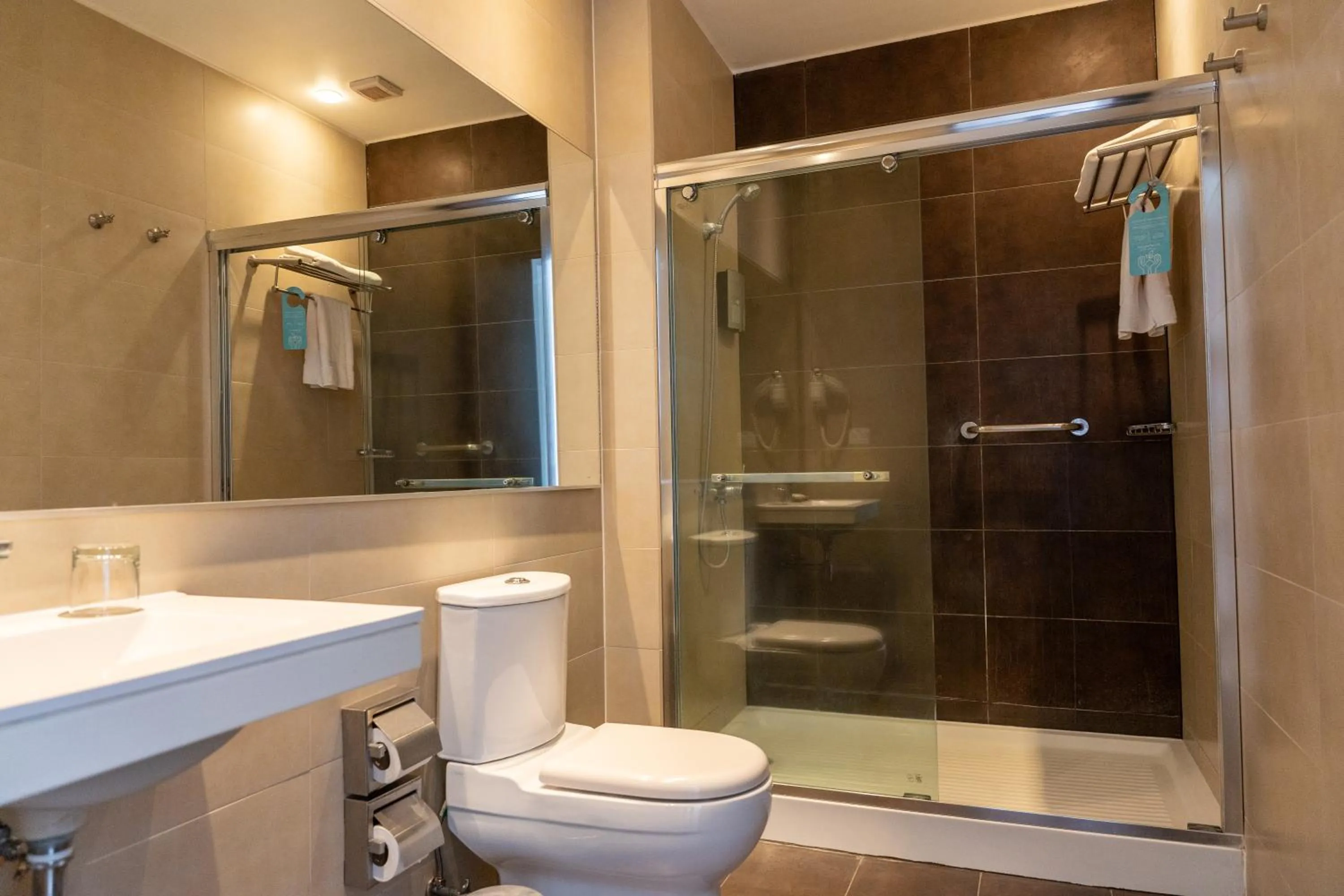 Shower in Terrado Arturo Prat Iquique