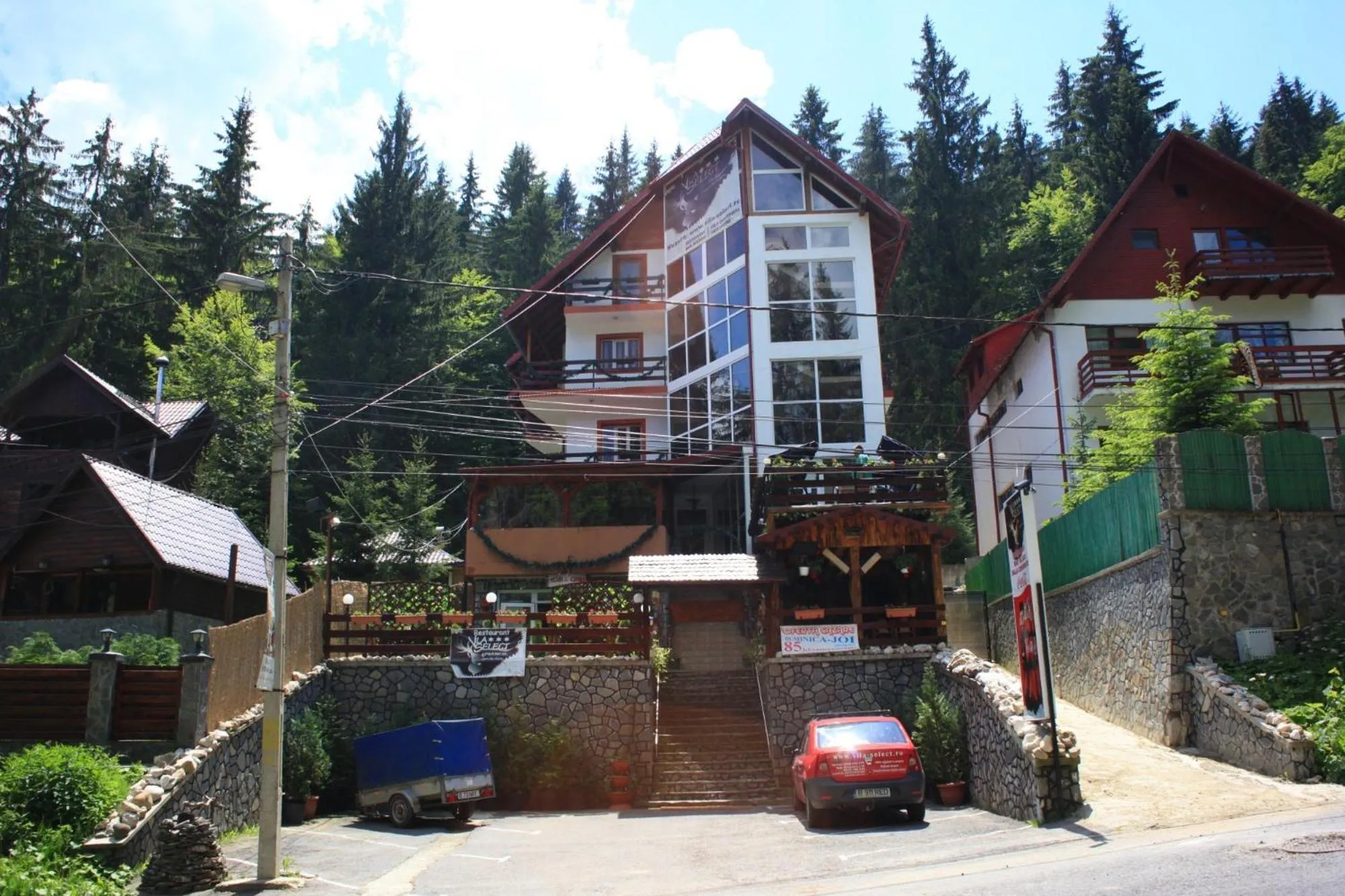 Facade/entrance in Villa Select