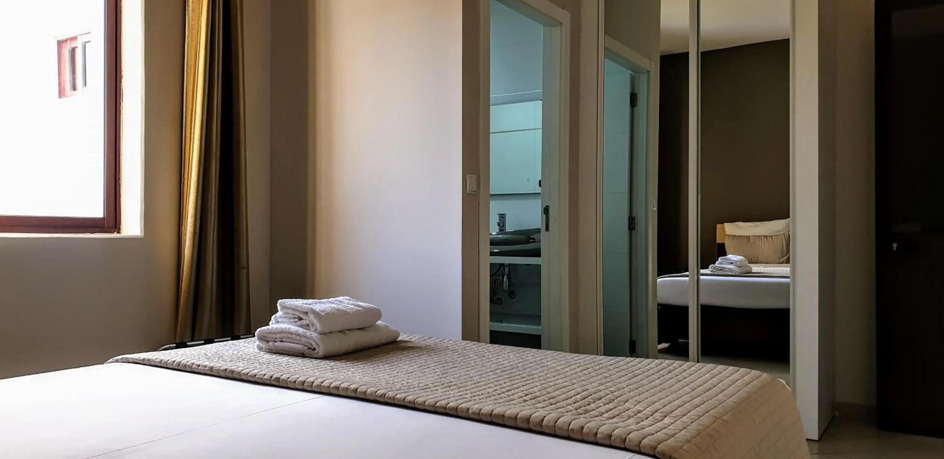 Bed in Aparthotel Praiano