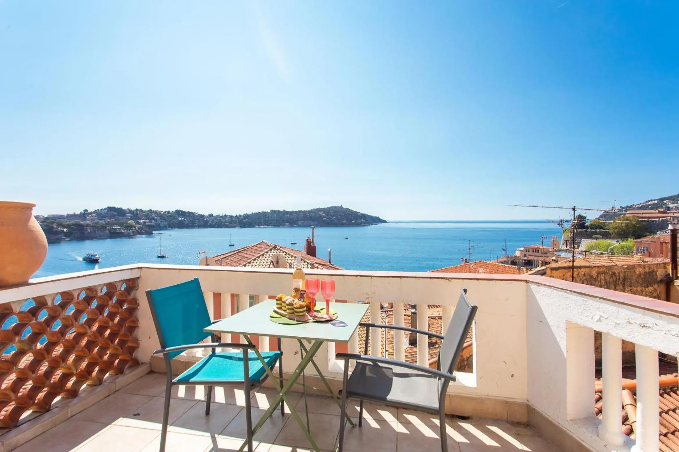 BELVEDERE AP1059 Villefranche-sur-Mer by Riviera Holiday Homes BELVEDERE AP1059 Villefranche-sur-Mer by Riviera Holiday Homes