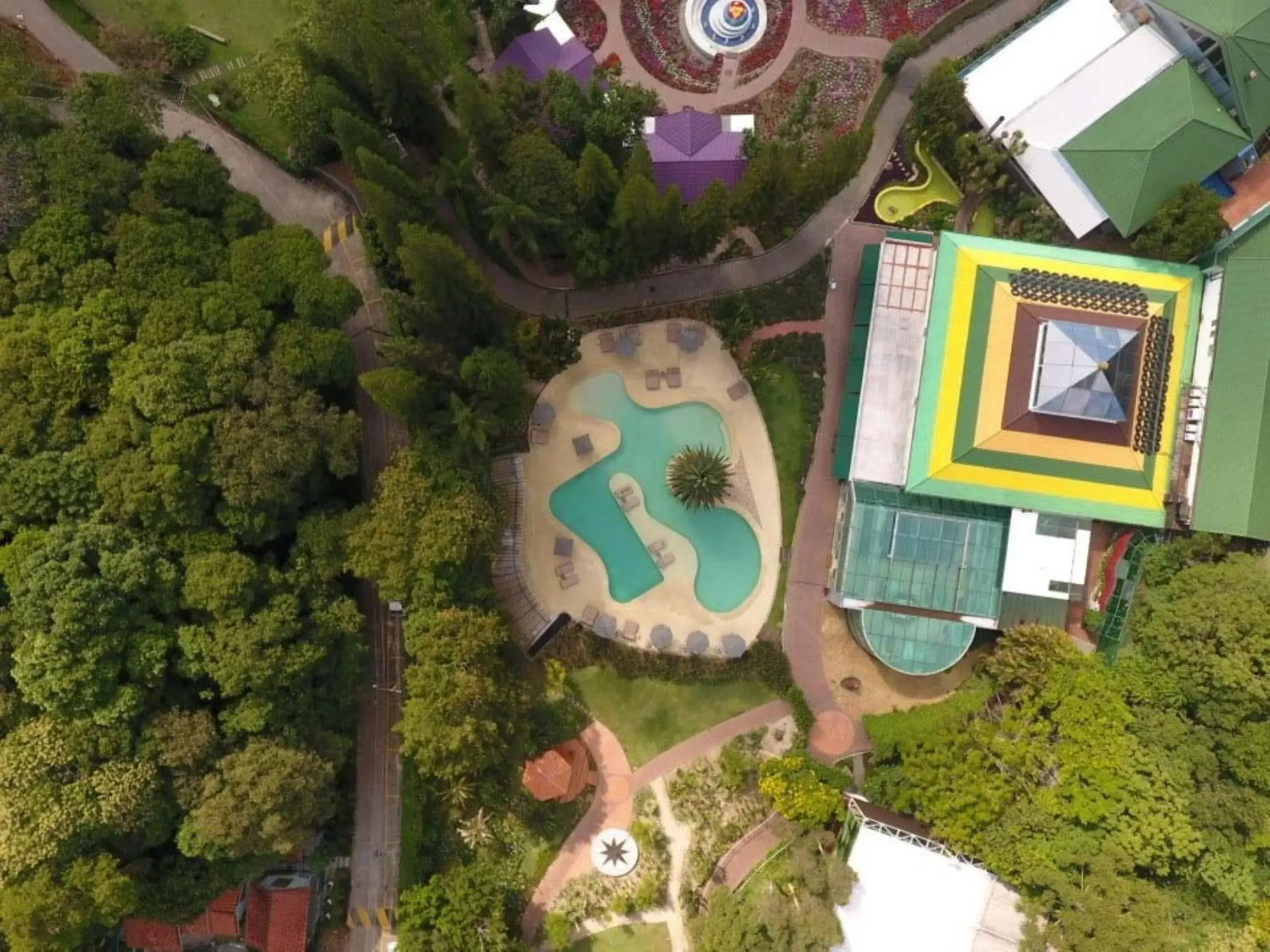 Day in Unique Garden Day in Unique Garden