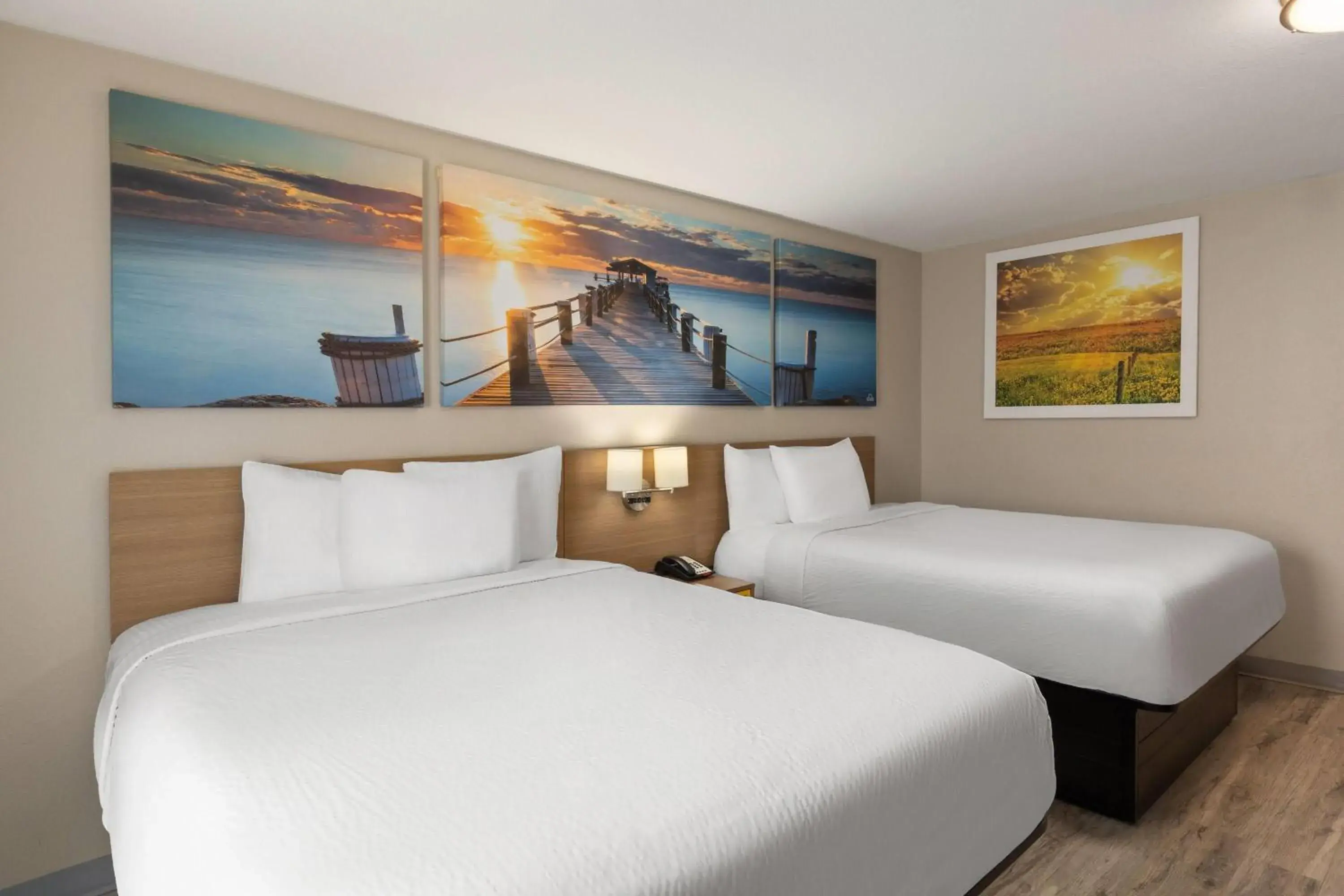 Photo of the whole room, Bed in Days Inn by Wyndham Lincoln Photo of the whole room, Bed in Days Inn by Wyndham Lincoln