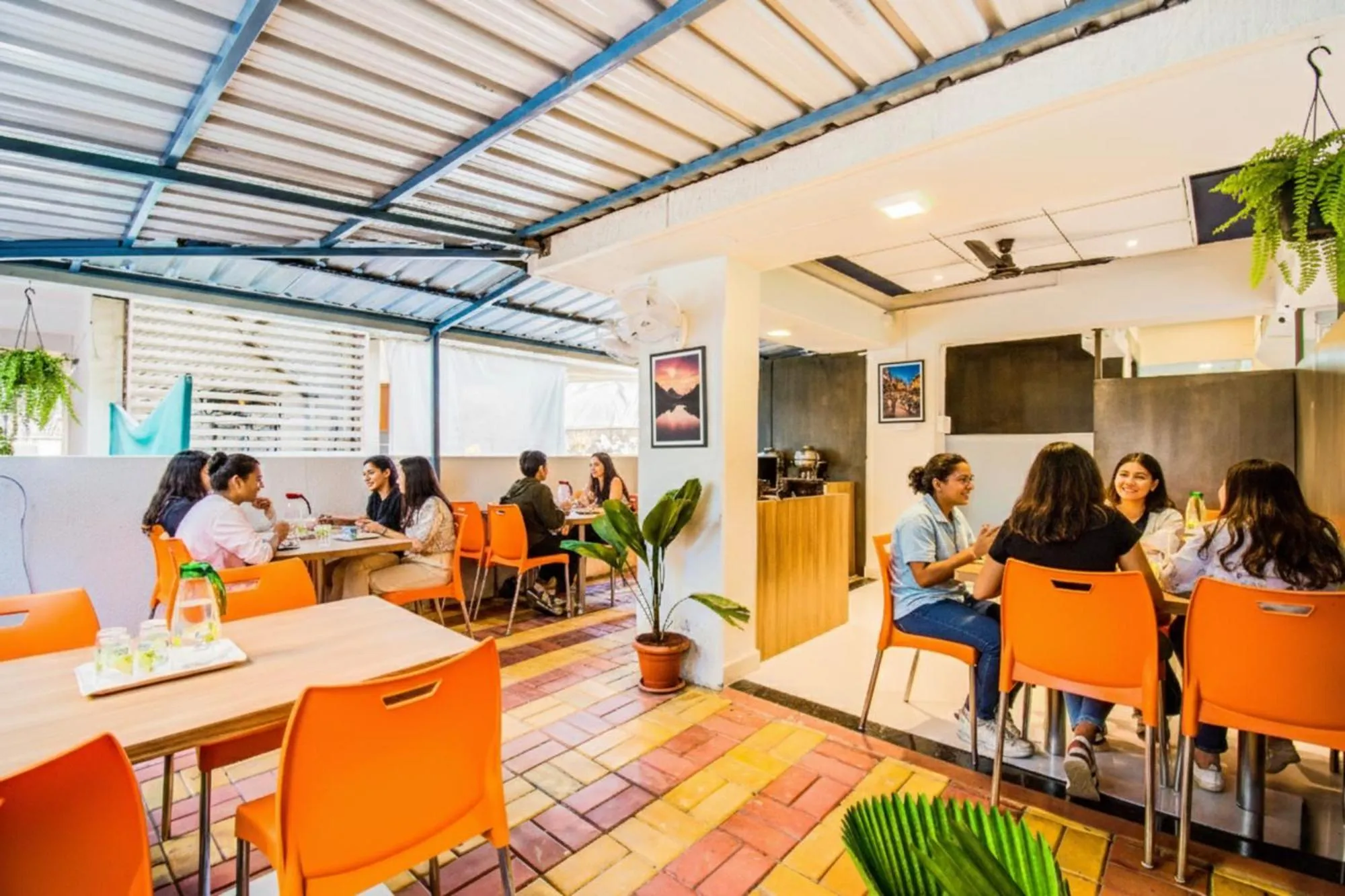 Restaurant/places to eat in FabHotel Marvel Bliss - Nr Trump Towers