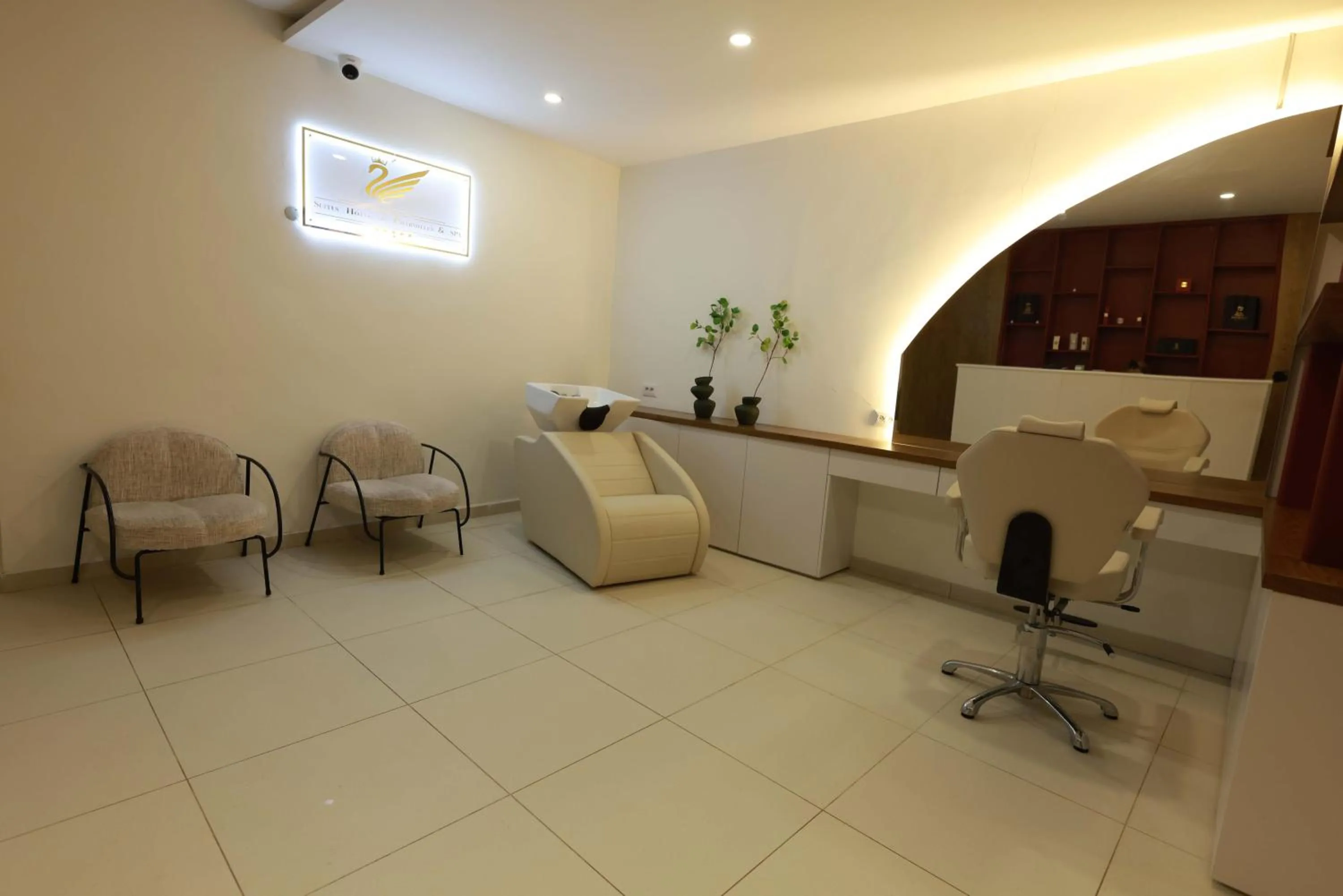 Spa and wellness centre/facilities in Suites Hôtel Les Charmilles & Spa