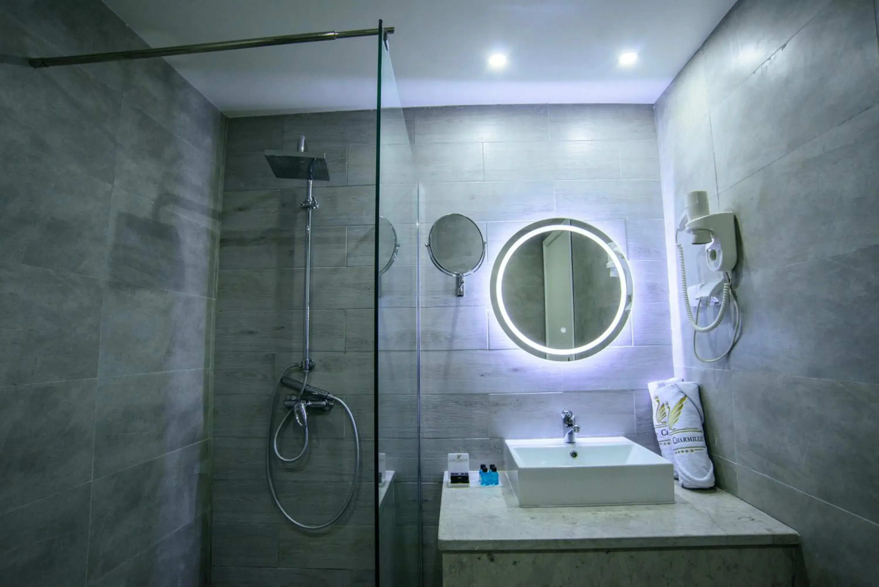 Three-Bedroom Apartment in Suites Hôtel Les Charmilles & Spa Three-Bedroom Apartment in Suites Hôtel Les Charmilles & Spa