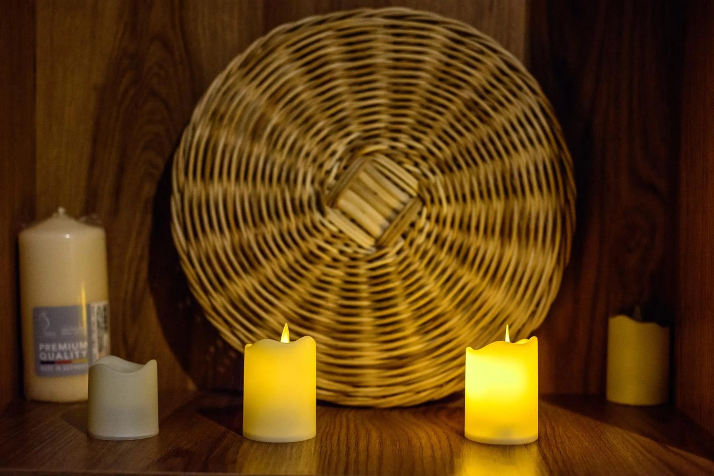 Massage in Suites Hôtel Les Charmilles & Spa