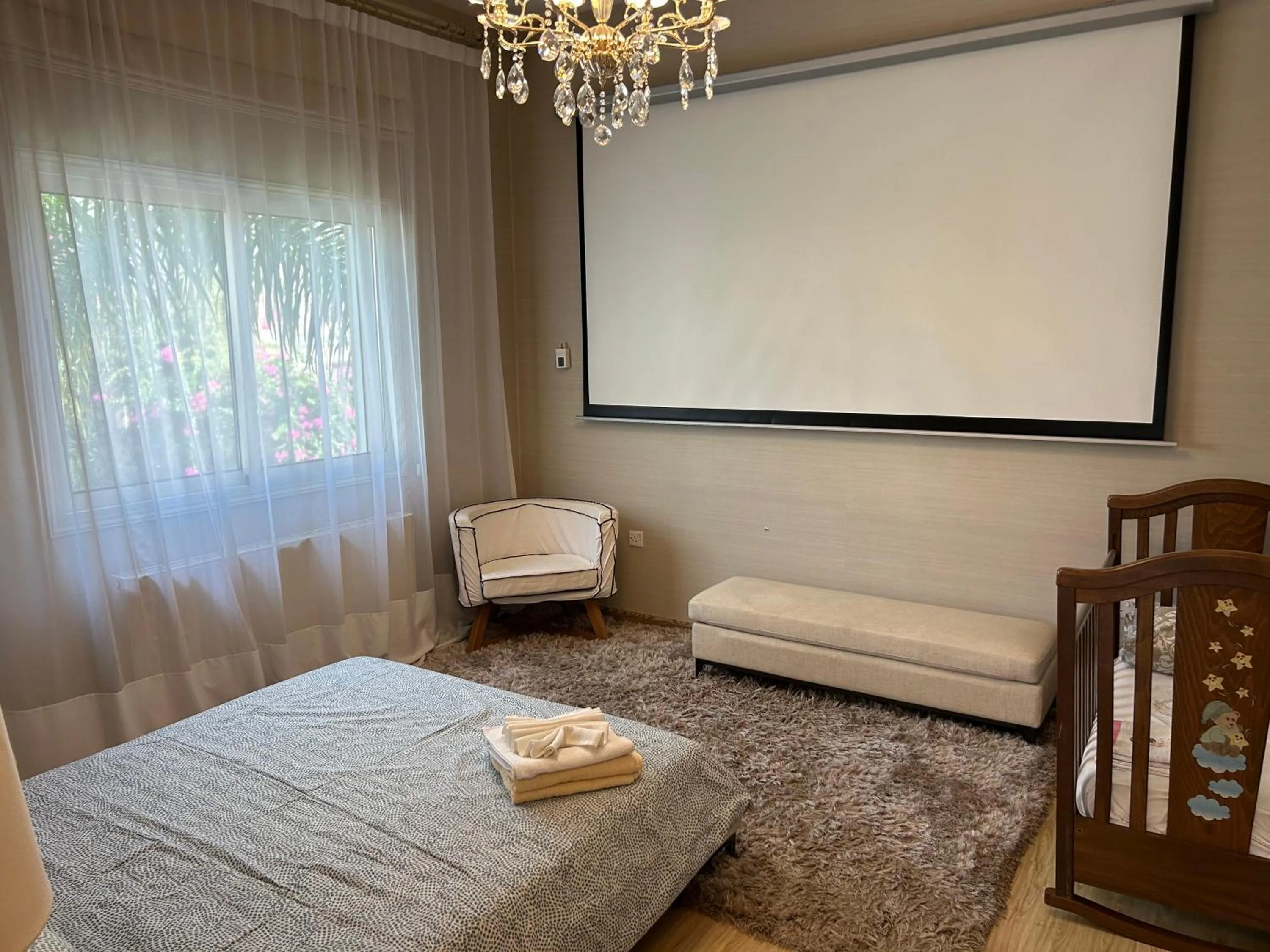 Bed in SeaView 6 Bedroom Villa & Private Pool