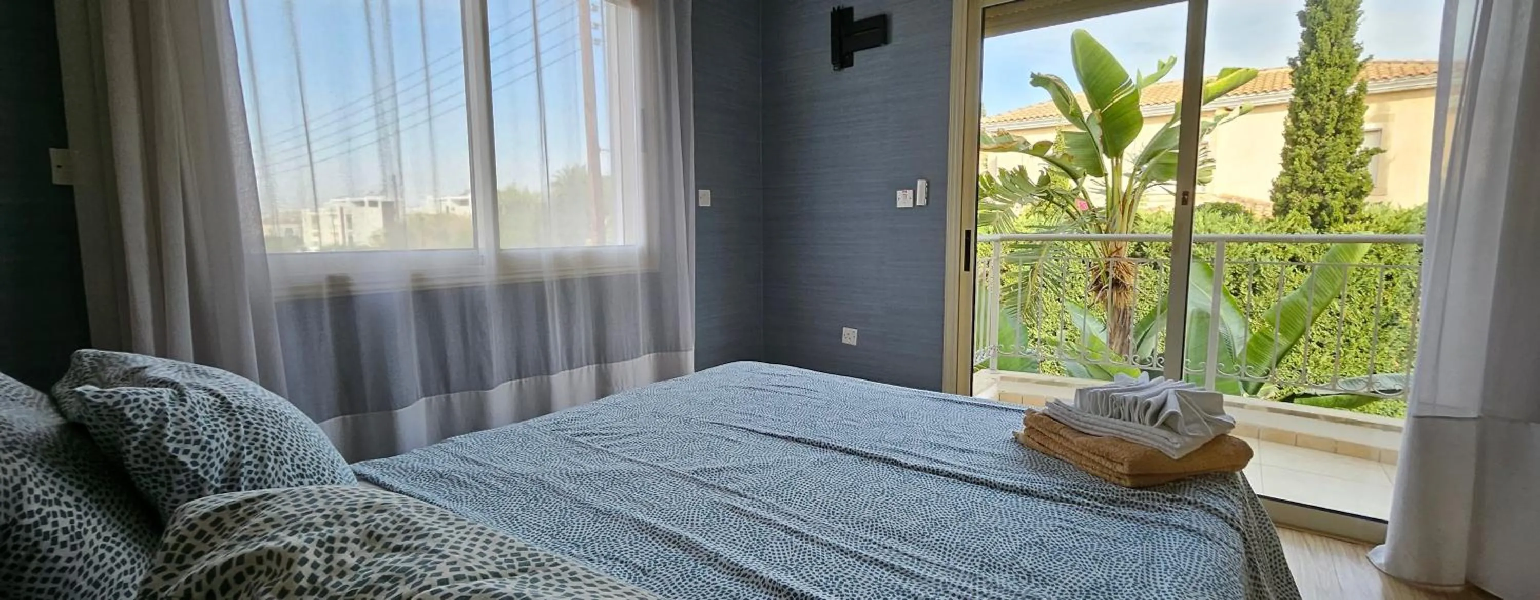 Bed in SeaView 6 Bedroom Villa & Private Pool