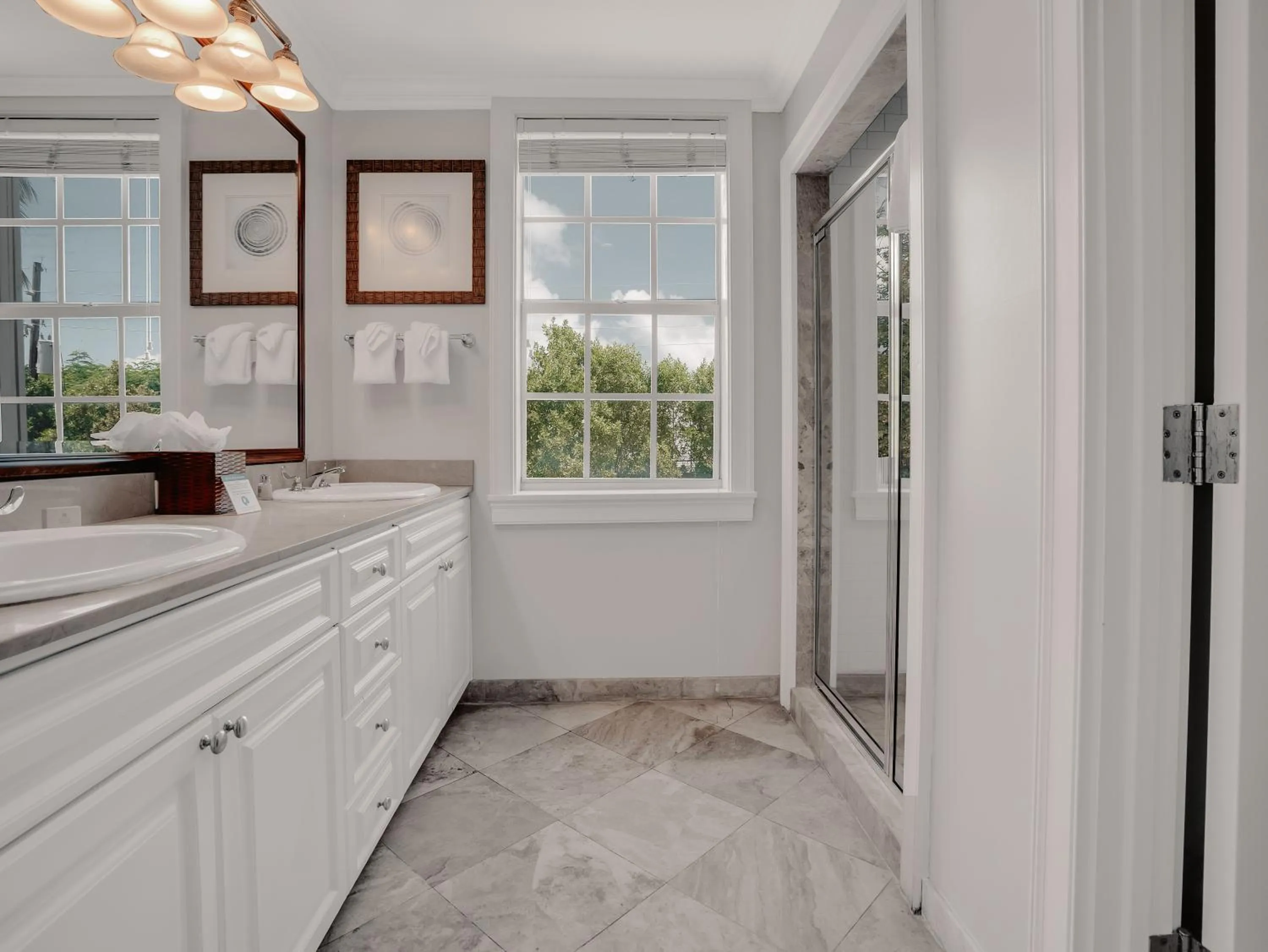 Bathroom in Valentines Resort & Marina