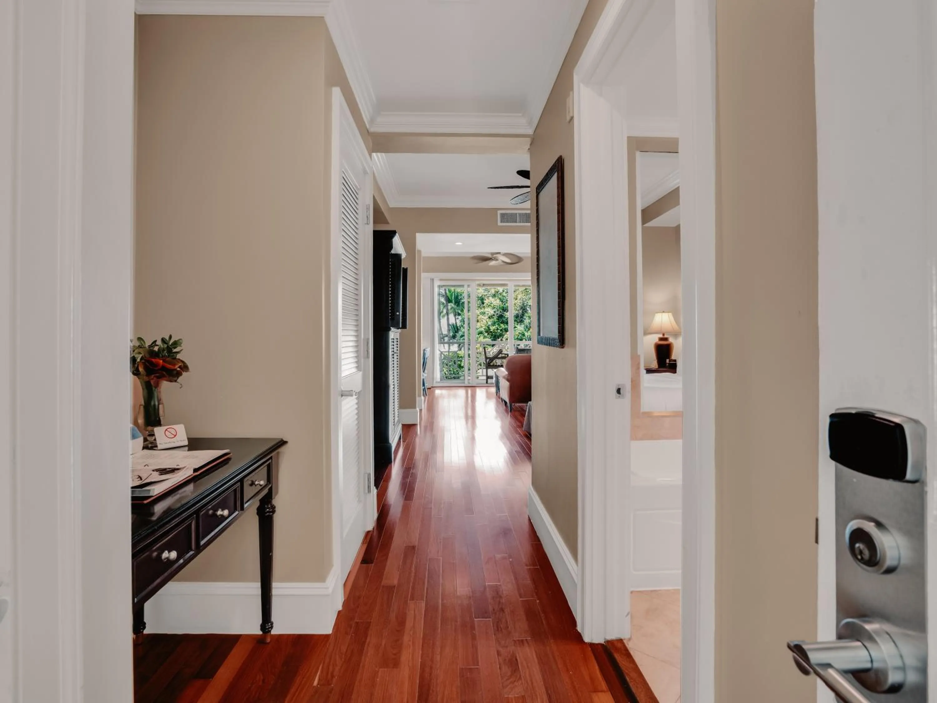 Facade/entrance in Valentines Resort & Marina