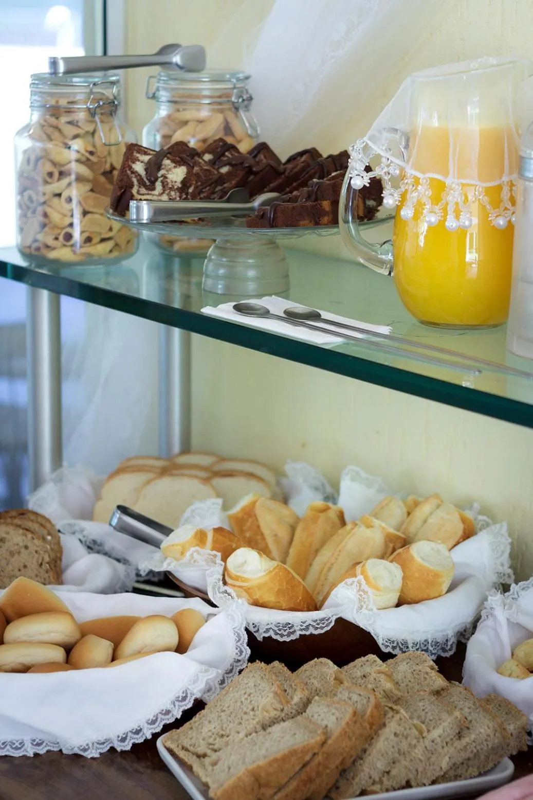 Food and drinks in Pousada Cantagalo