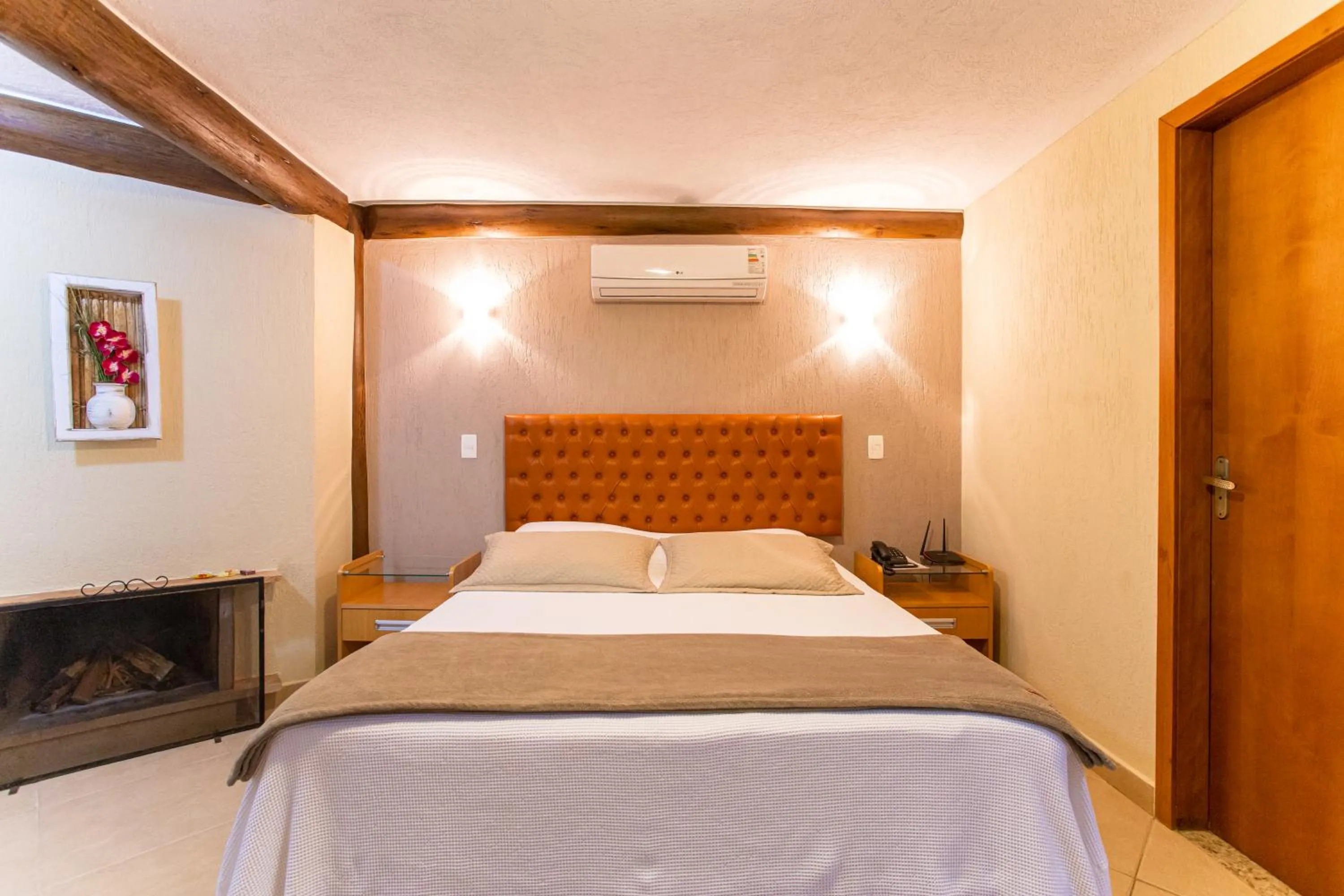 Bedroom, Bed in Pousada Cantagalo