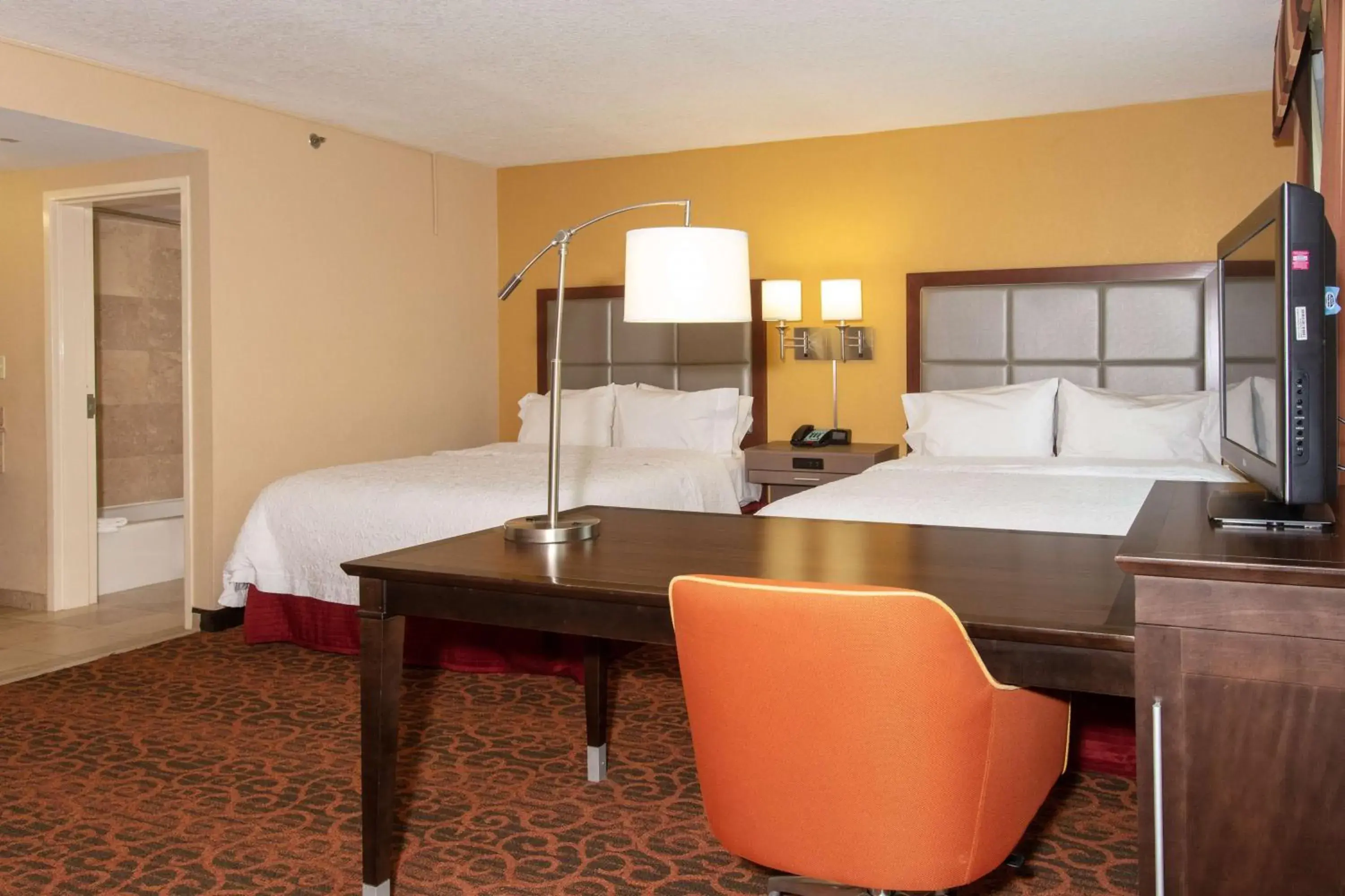 Bedroom, Bed in Hampton Inn & Suites Jacksonville-Airport Bedroom, Bed in Hampton Inn & Suites Jacksonville-Airport
