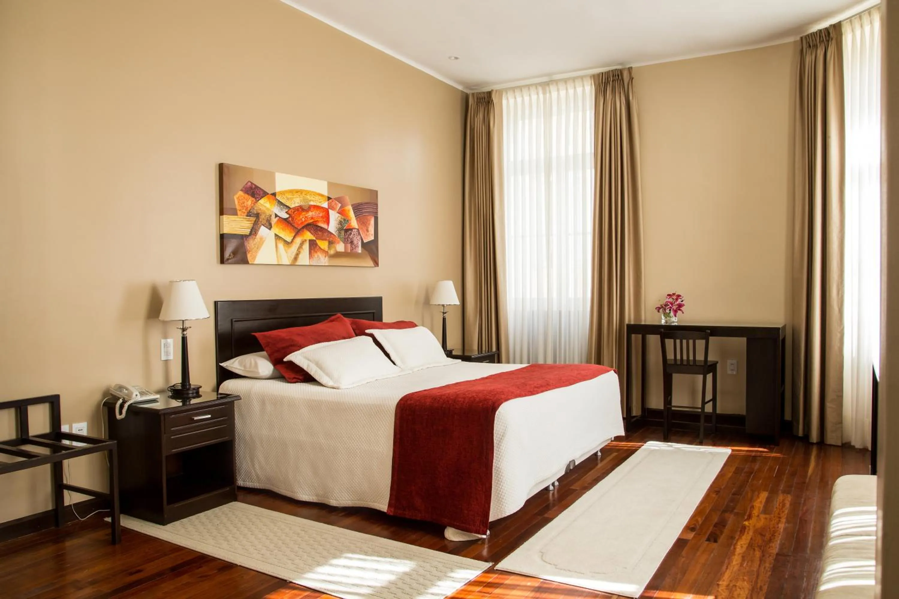 Hotel Victoria Plaza