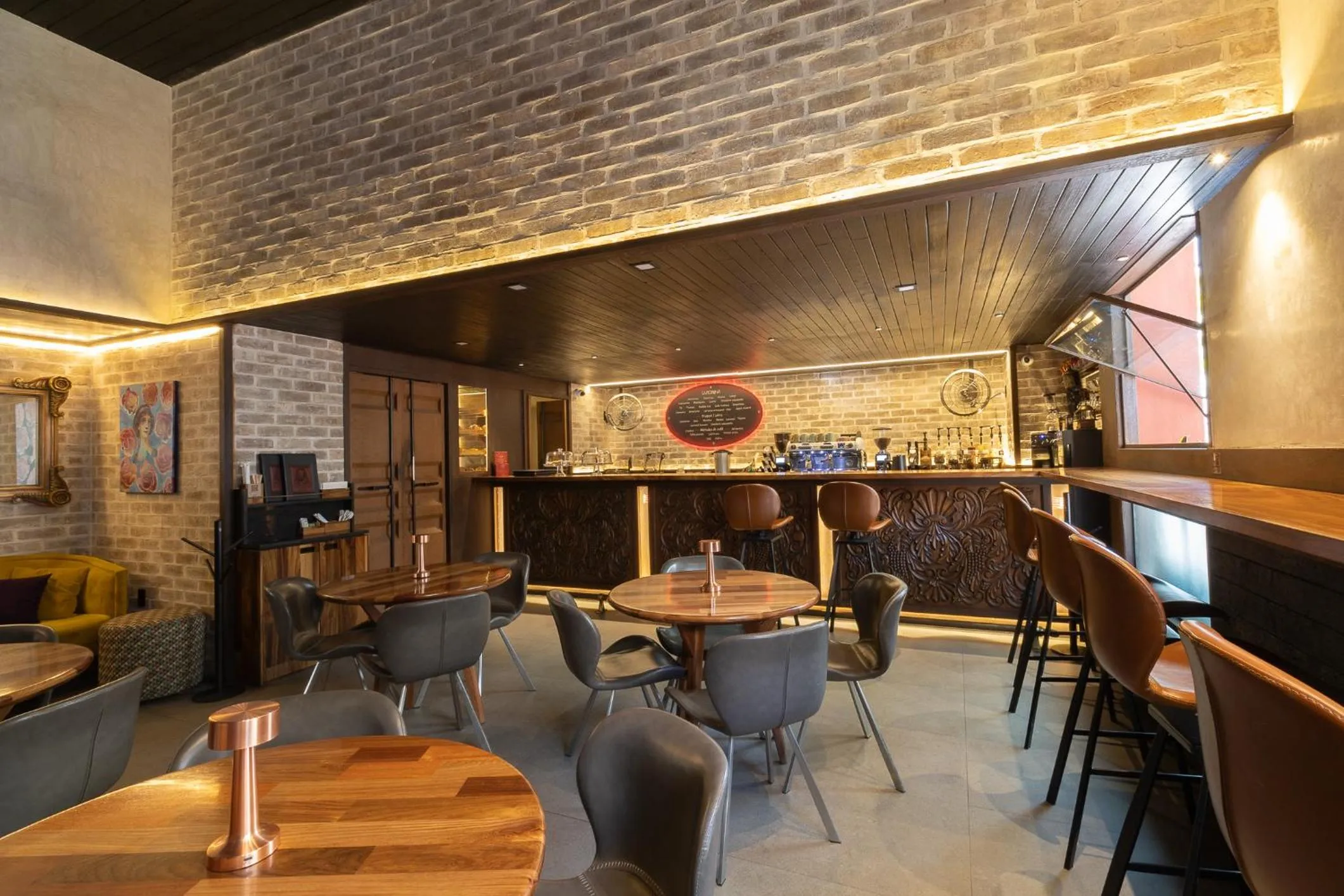 Restaurant/places to eat in Hotel Boutique Naura Centro