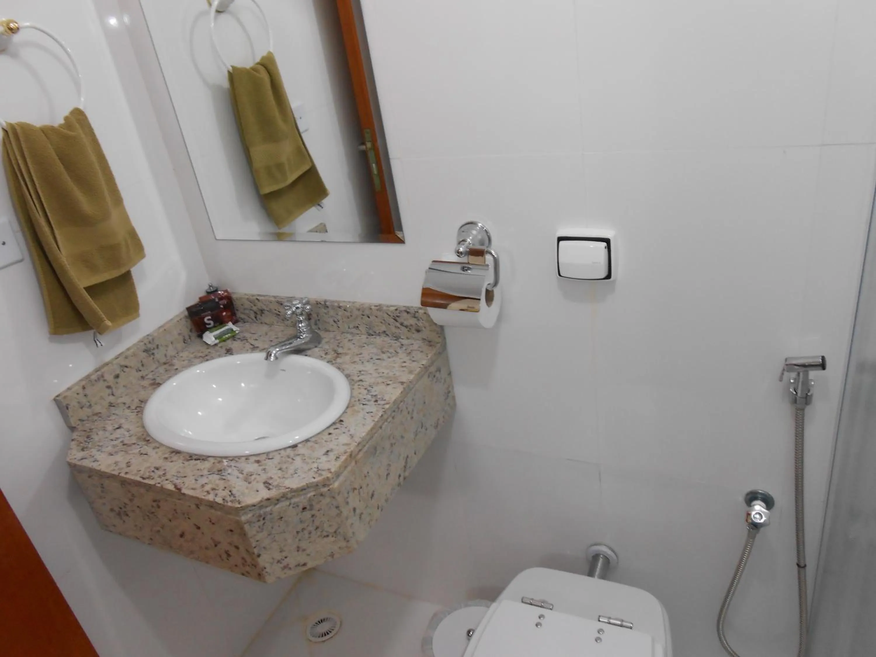 Bathroom in Hotel Canto da Riviera