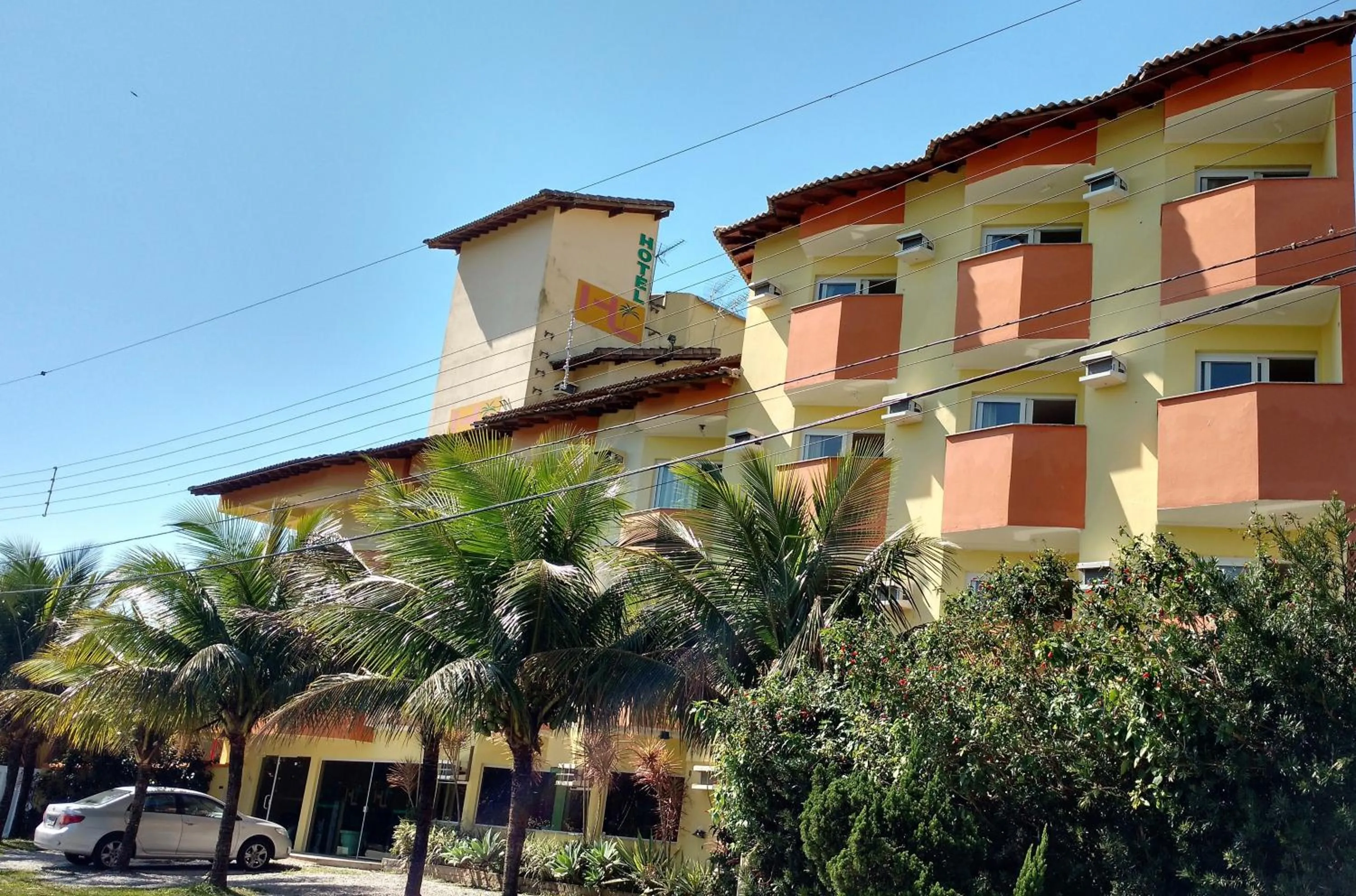 Property building in Hotel Canto da Riviera
