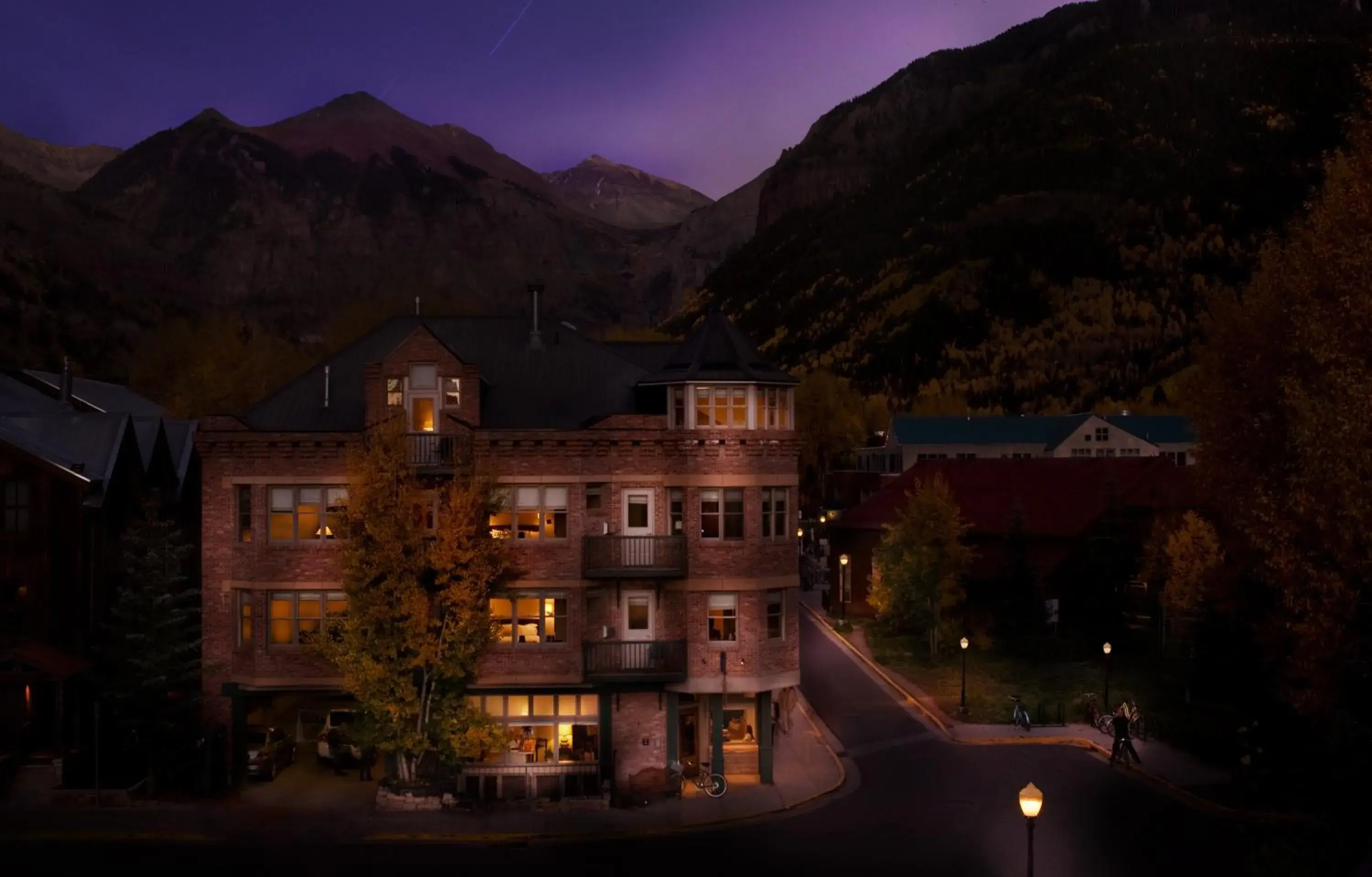 Property building in Hotel Columbia Property building in Hotel Columbia