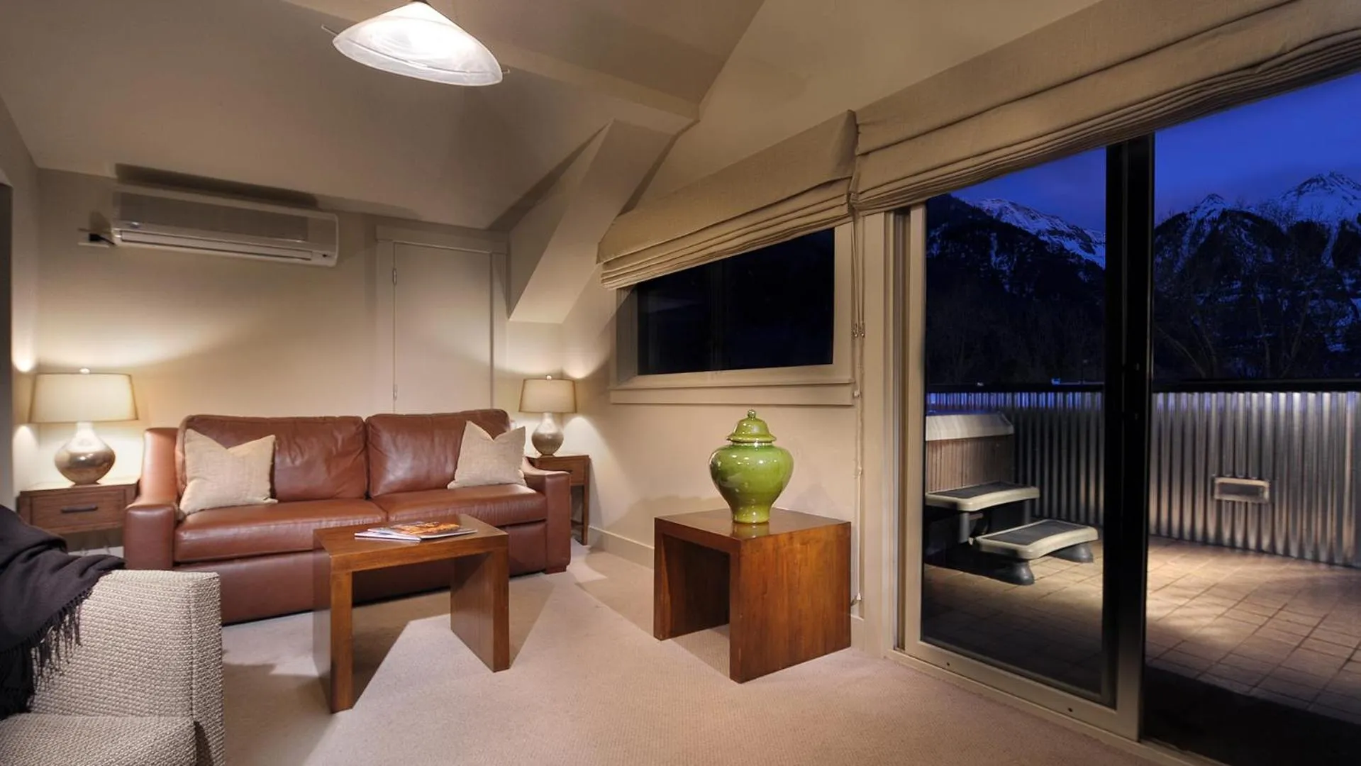 Living room in Hotel Columbia