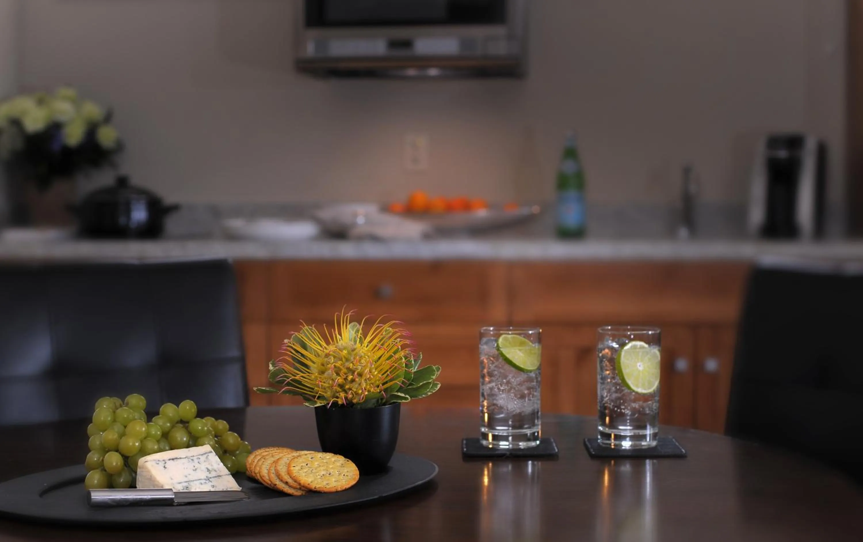 Restaurant/places to eat in Hotel Columbia